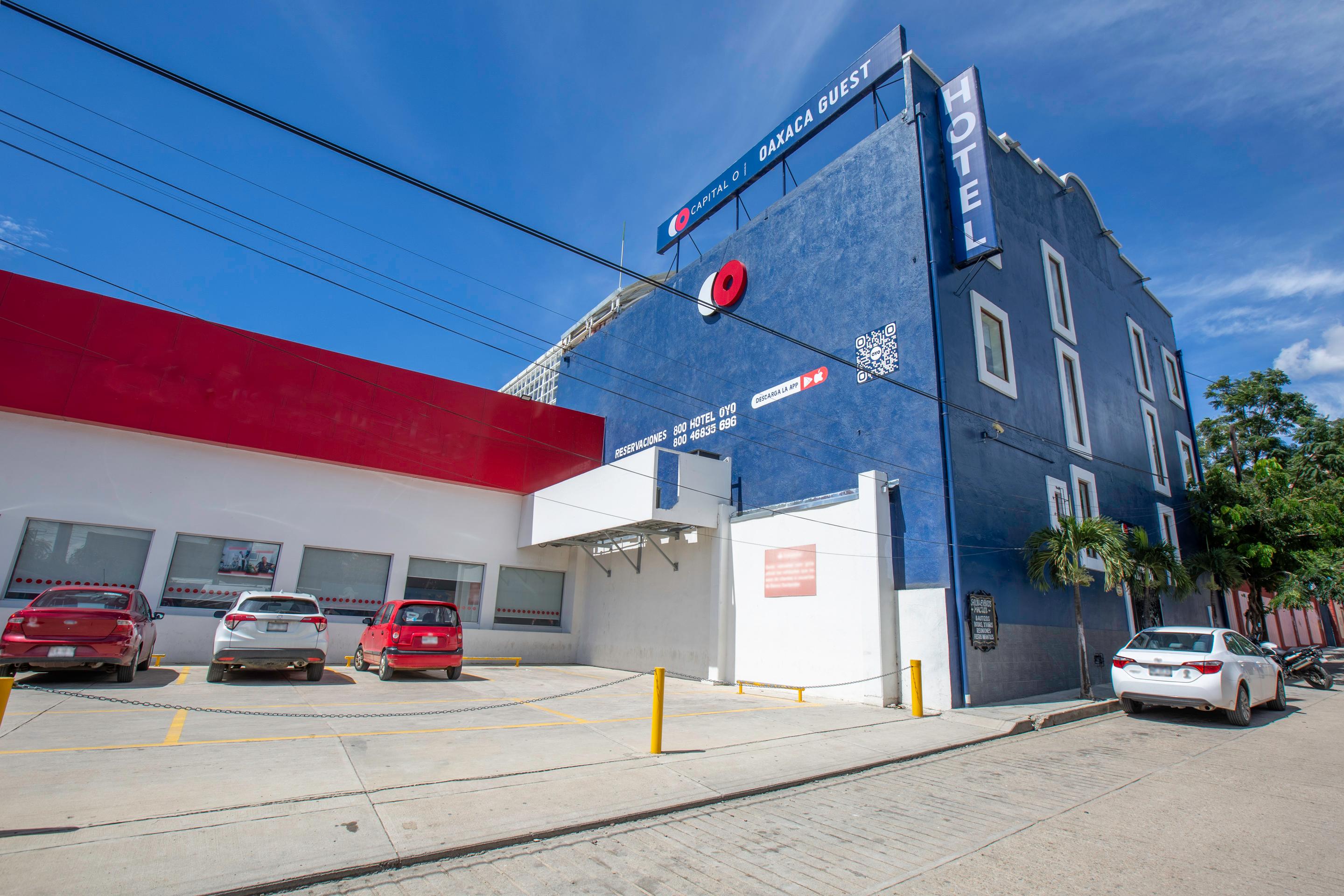 Vista Exterior Capital O Oaxaca Guest Hotel