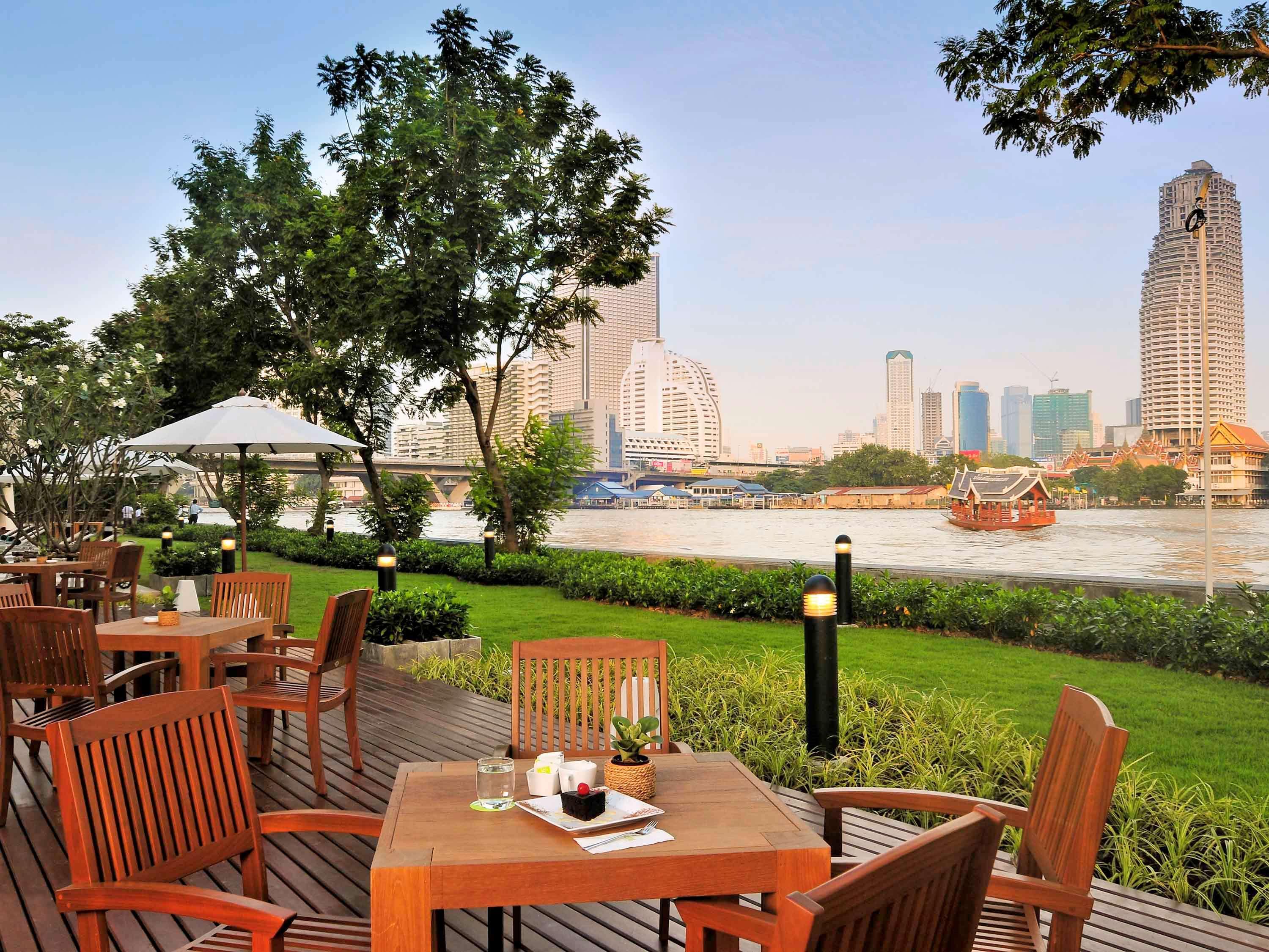 Vista Exterior ibis Bangkok Riverside