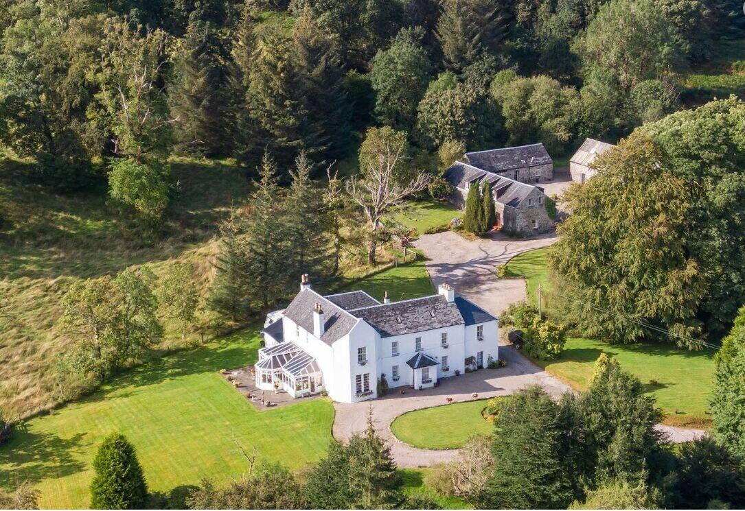 Varios Killean Farmhouse