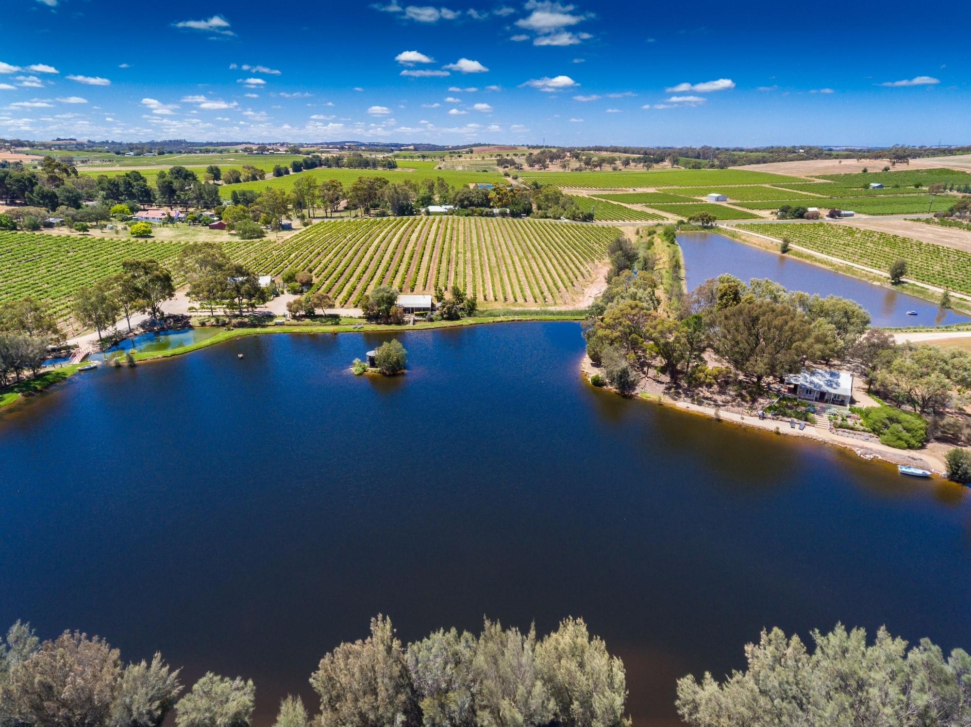Vista Exterior Stonewell Cottages & Vineyards