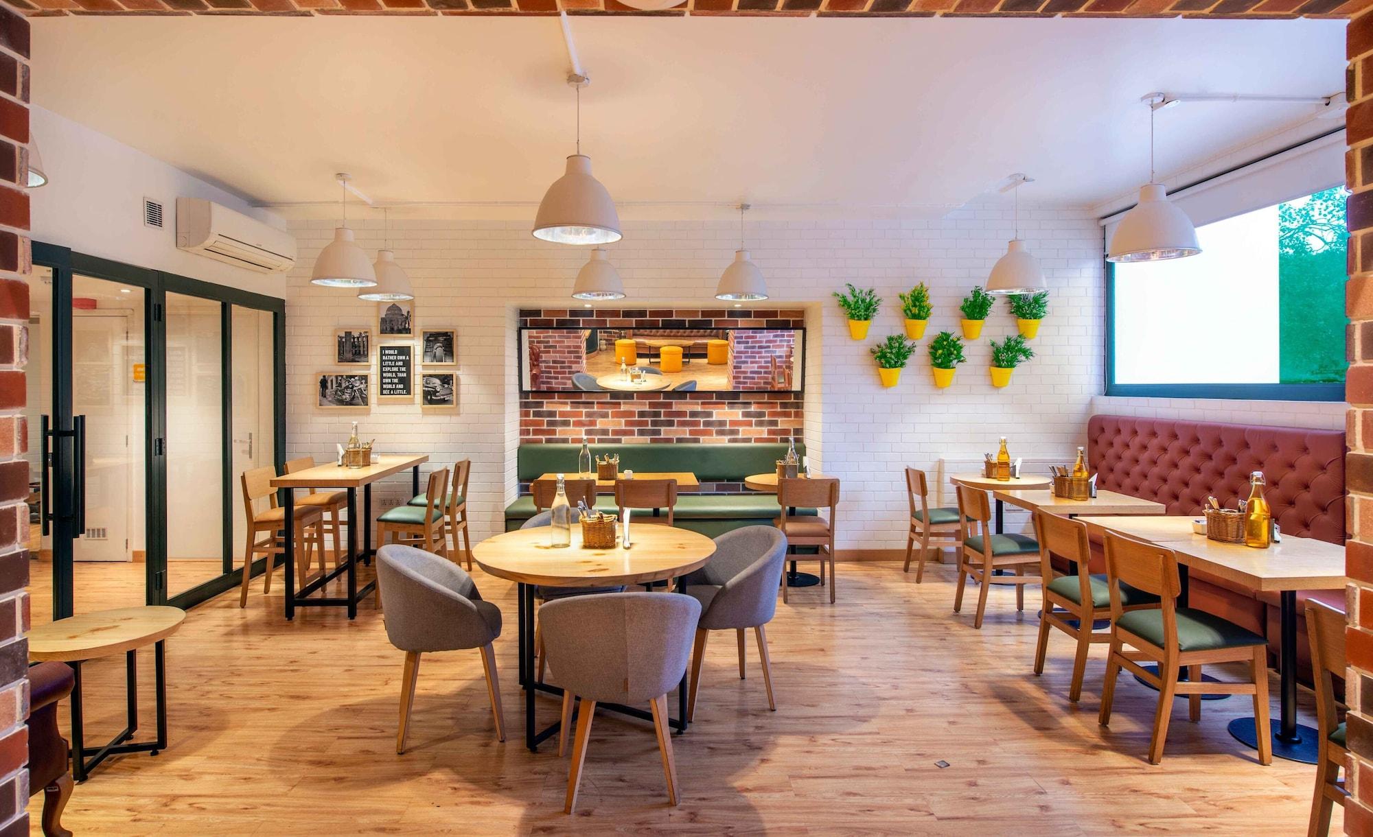 Restaurant Bloomrooms @ Janpath