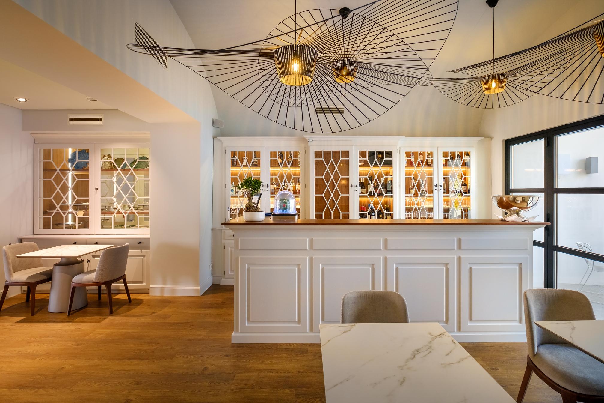 Restaurant MouraSuites Hotel