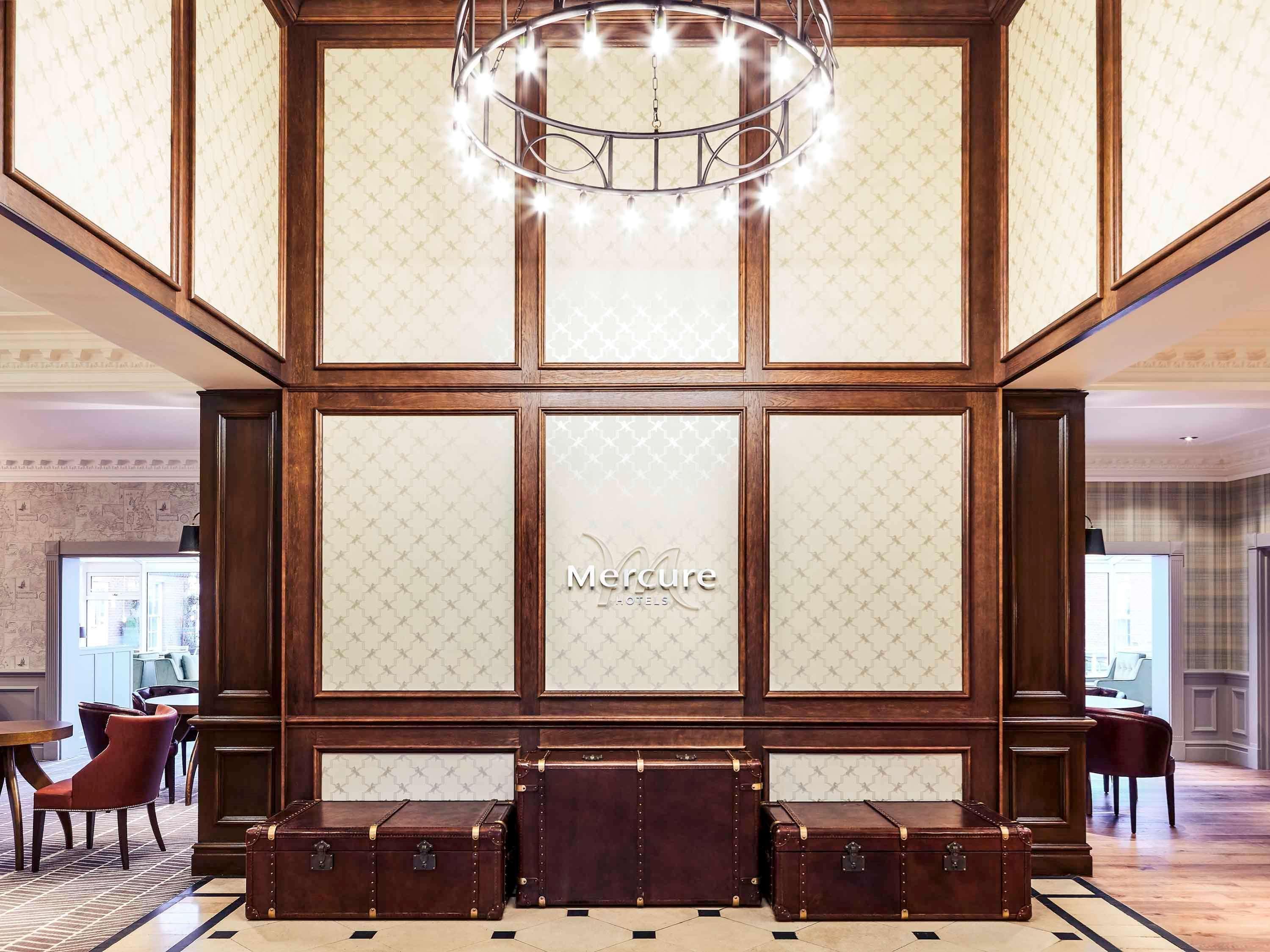 Vista Lobby Mercure Haydock Hotel
