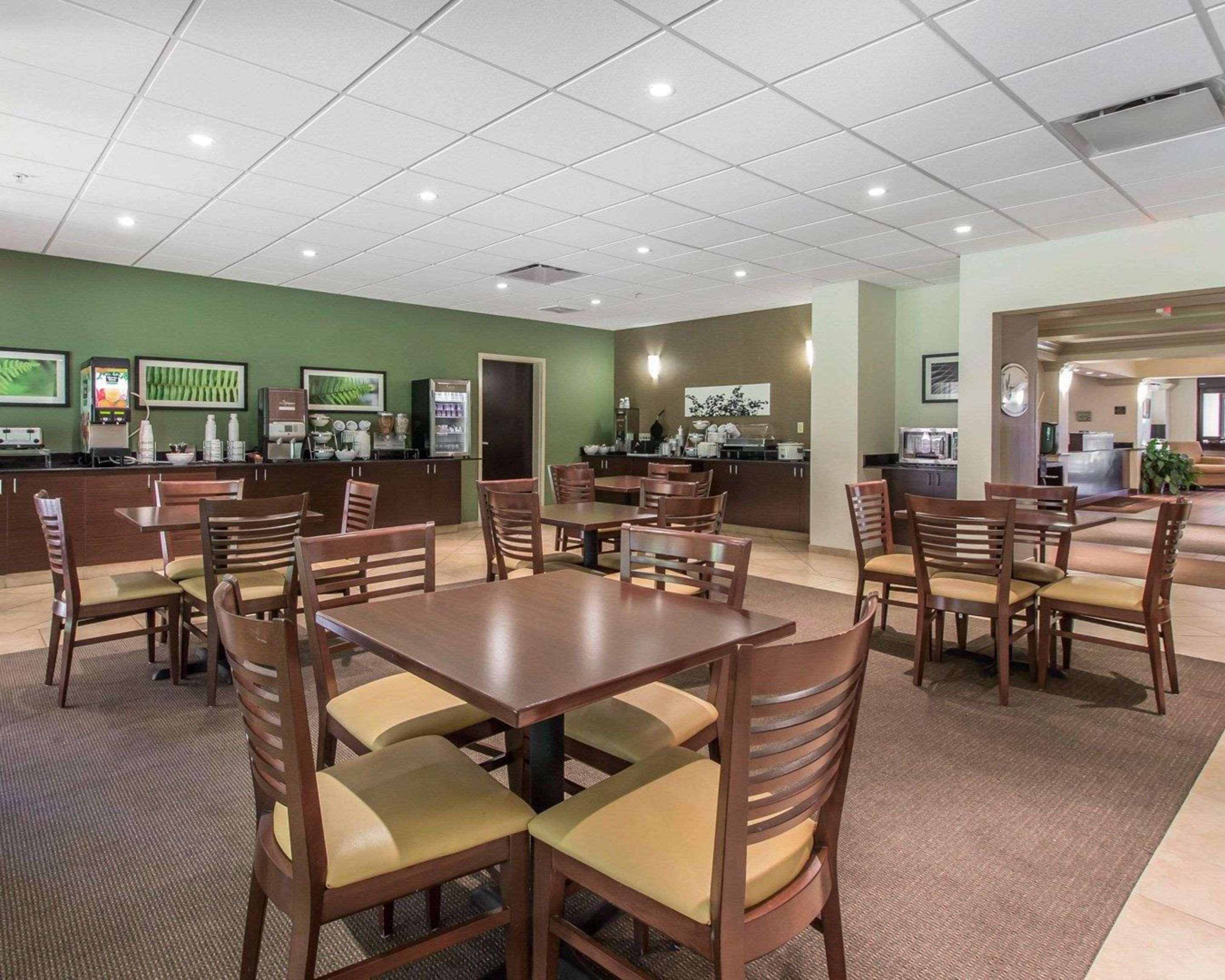 Restaurant Sleep Inn & Suites
