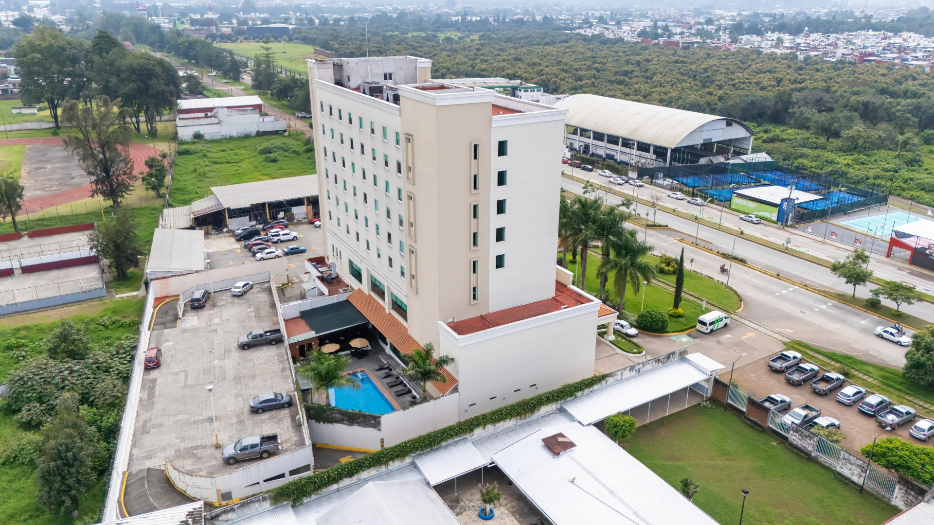 Vista Exterior Holiday Inn Uruapan by IHG