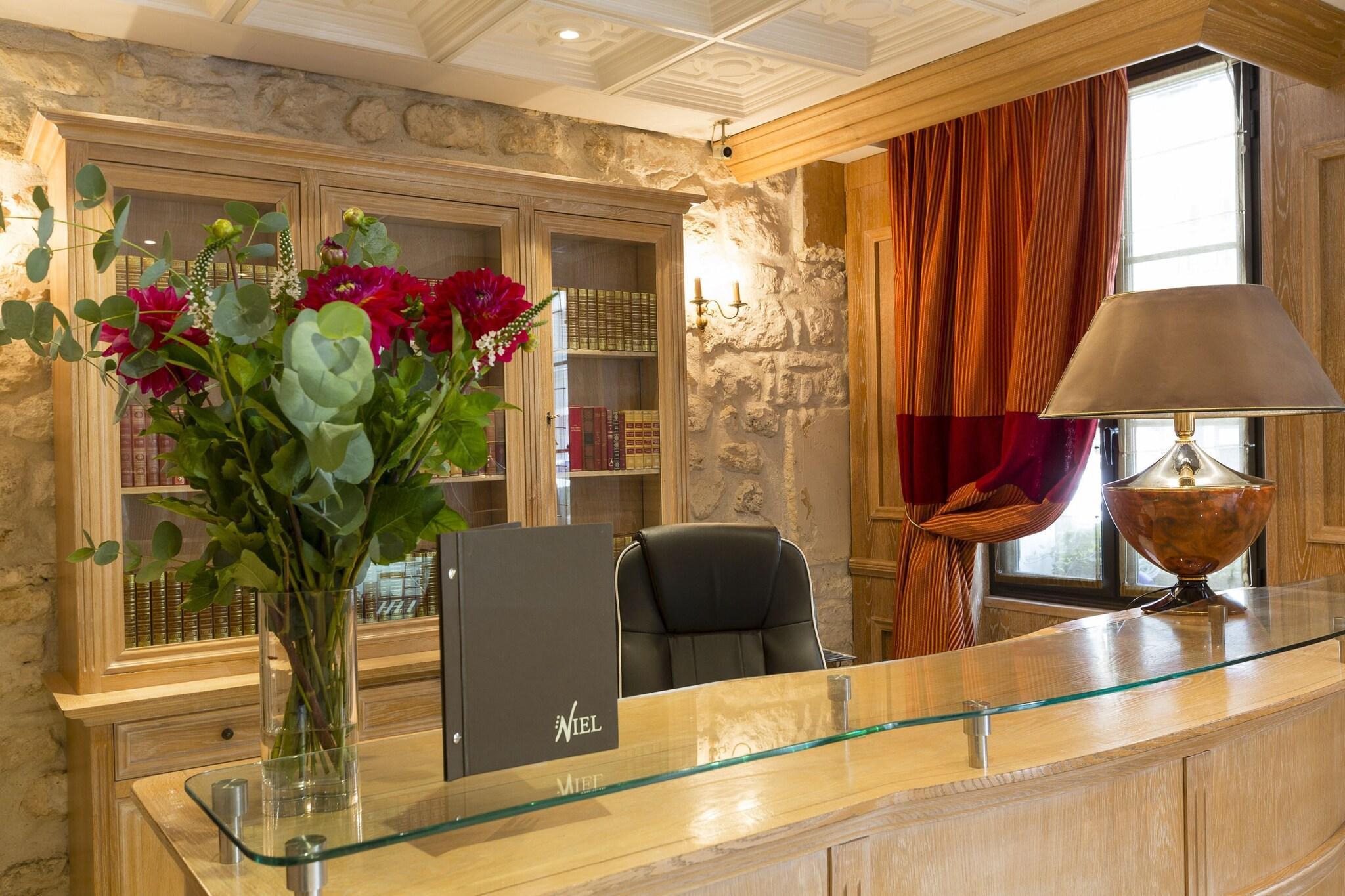 Vista Lobby Hotel Niel