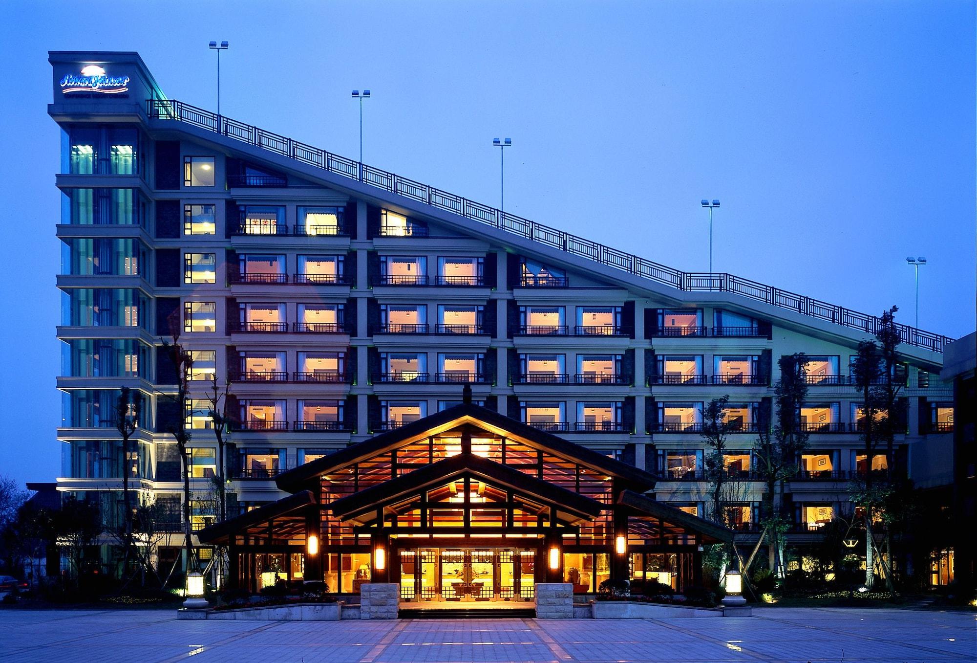 Vista Exterior Howard Johnson Conference Resort Chengdu