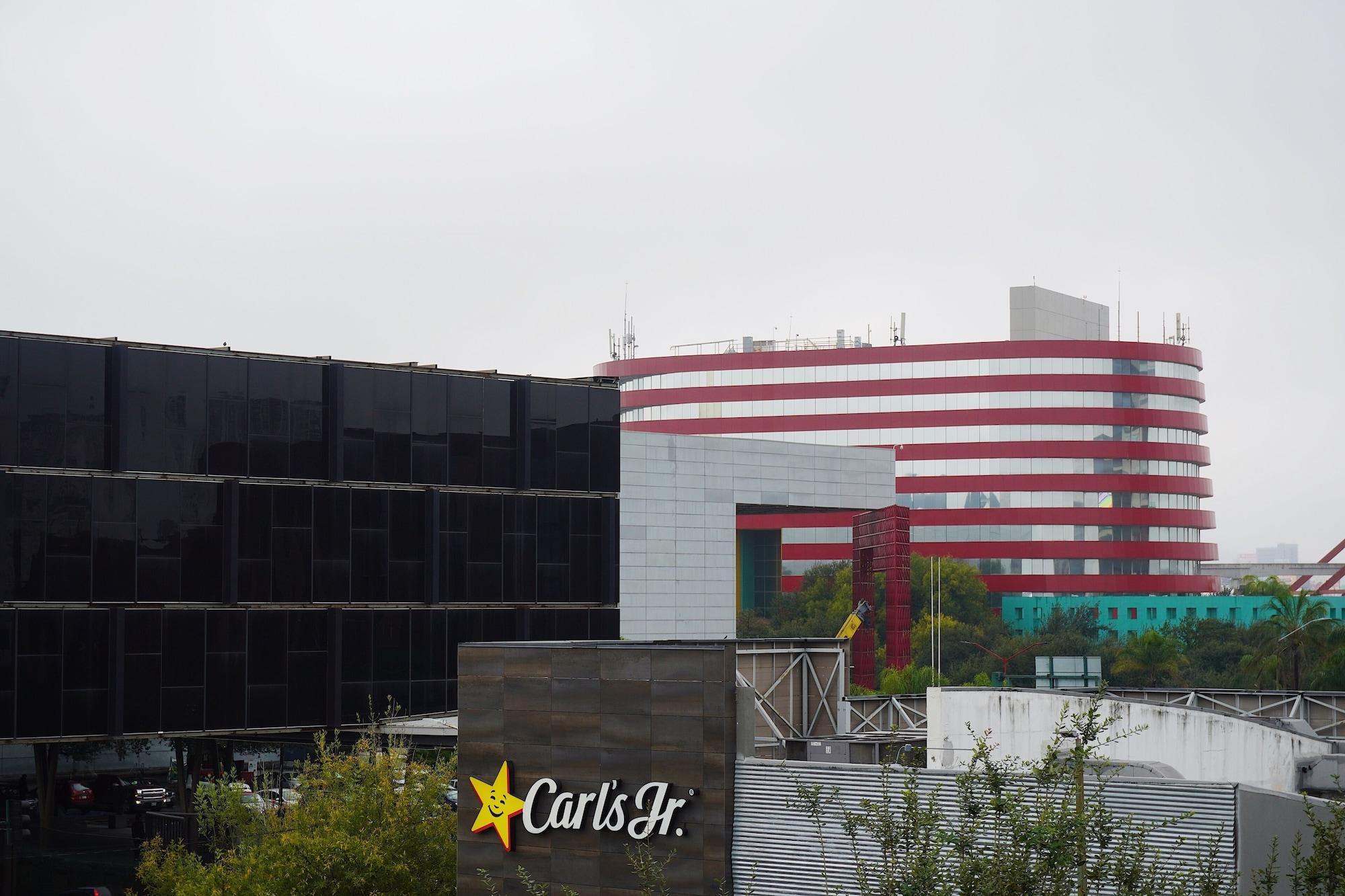 Comodidades del Alojamiento Adhoc Cintermex