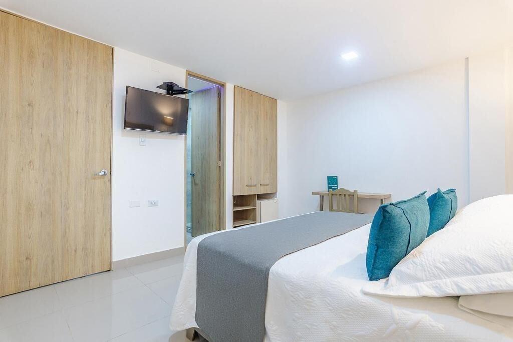 Varios Hotel Ancor