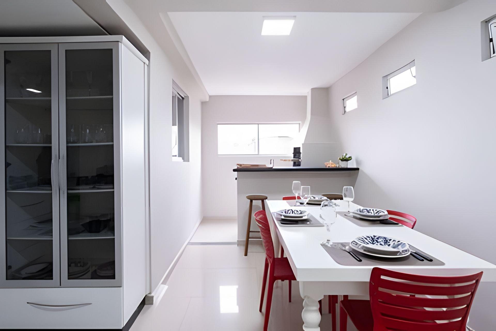 Cocina A 100m PRAIA c/ Churrasqueira e Wi-Fi