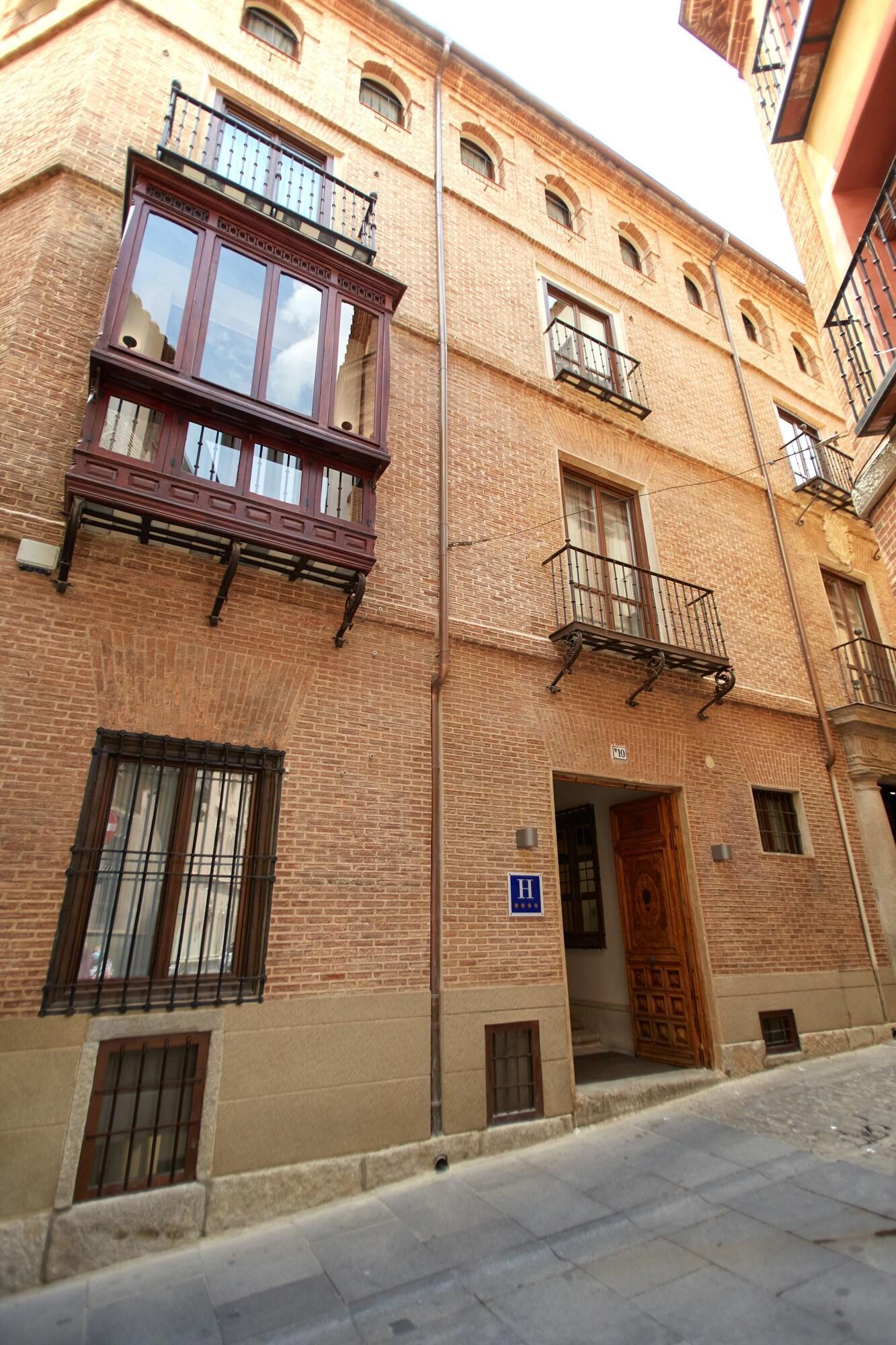 Vista Exterior Posada de la Silleria