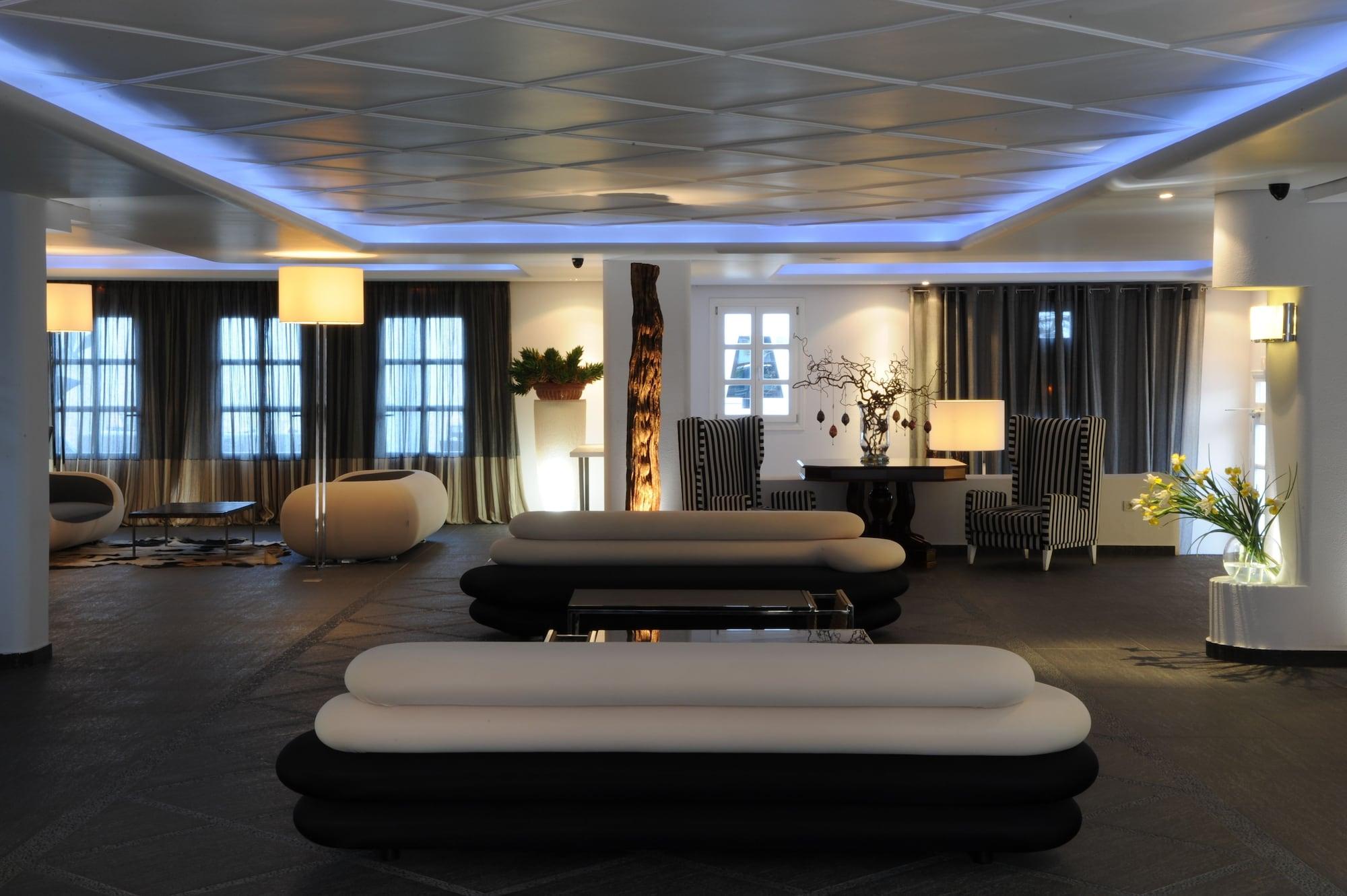 Vista Lobby Aressana Spa Hotel and Suites