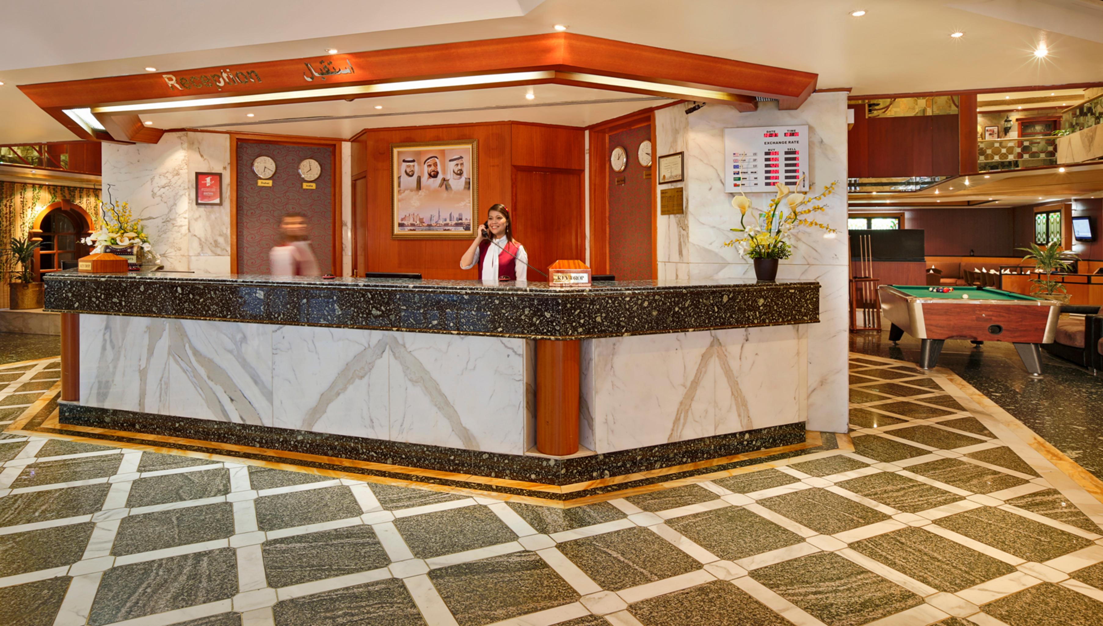 Vista Lobby Admiral Plaza Hotel Dubai