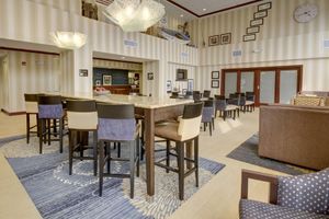 Alojamiento - Hampton Inn & Suites Alexandria