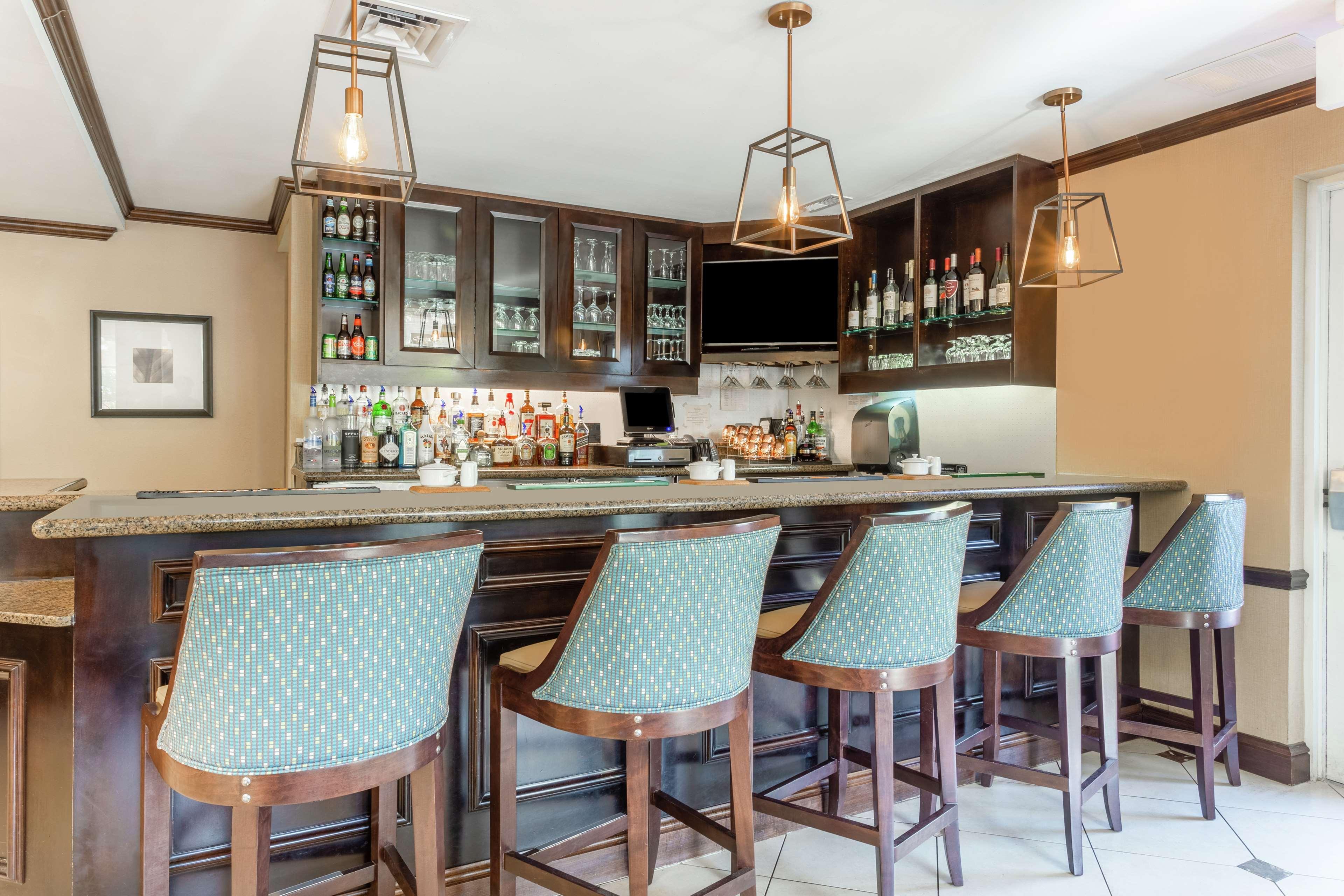 Bar/Salón Hilton Garden Inn Albany/SUNY Area