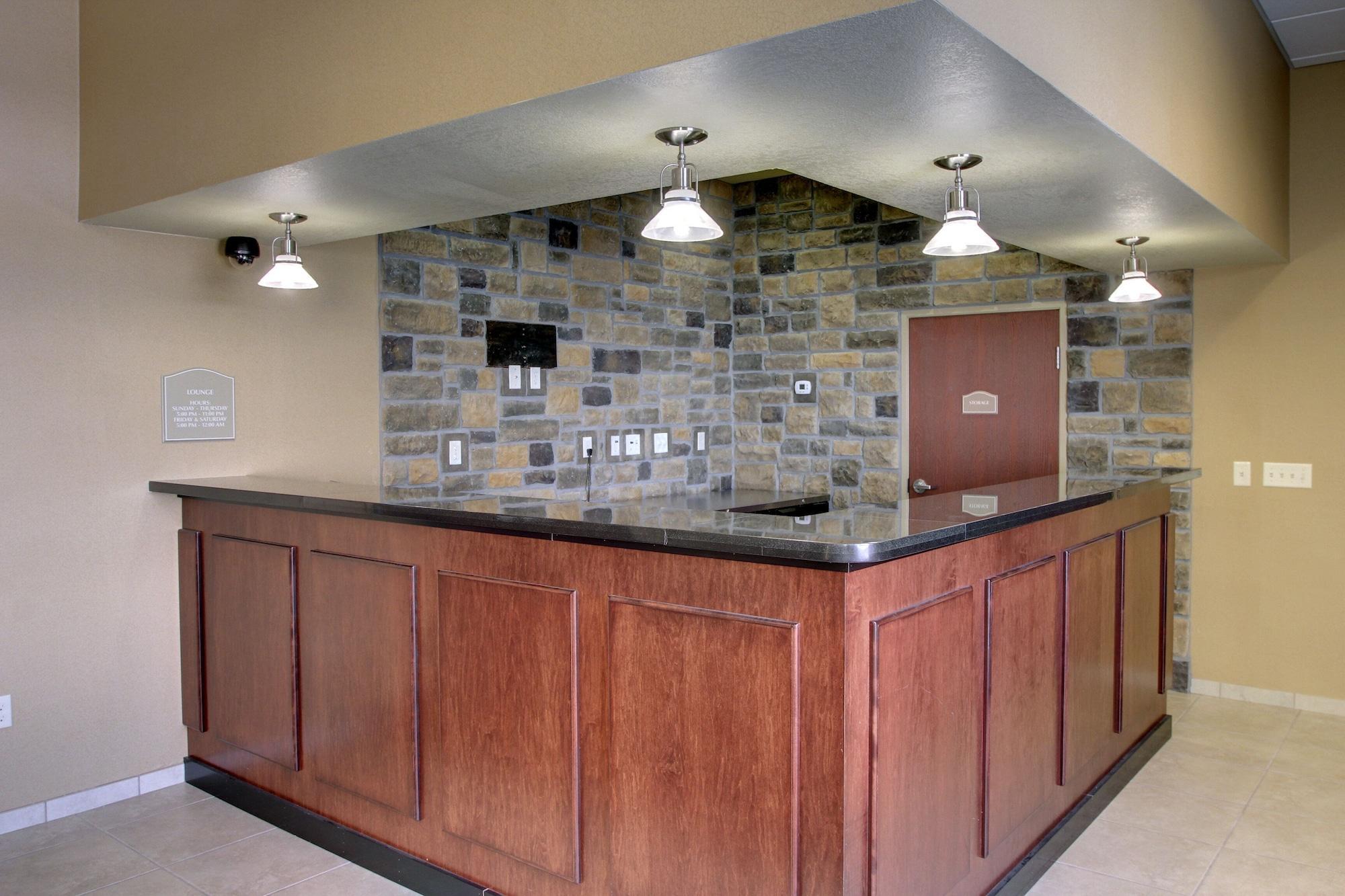 Vista Lobby Cobblestone Inn & Suites - Bottineau