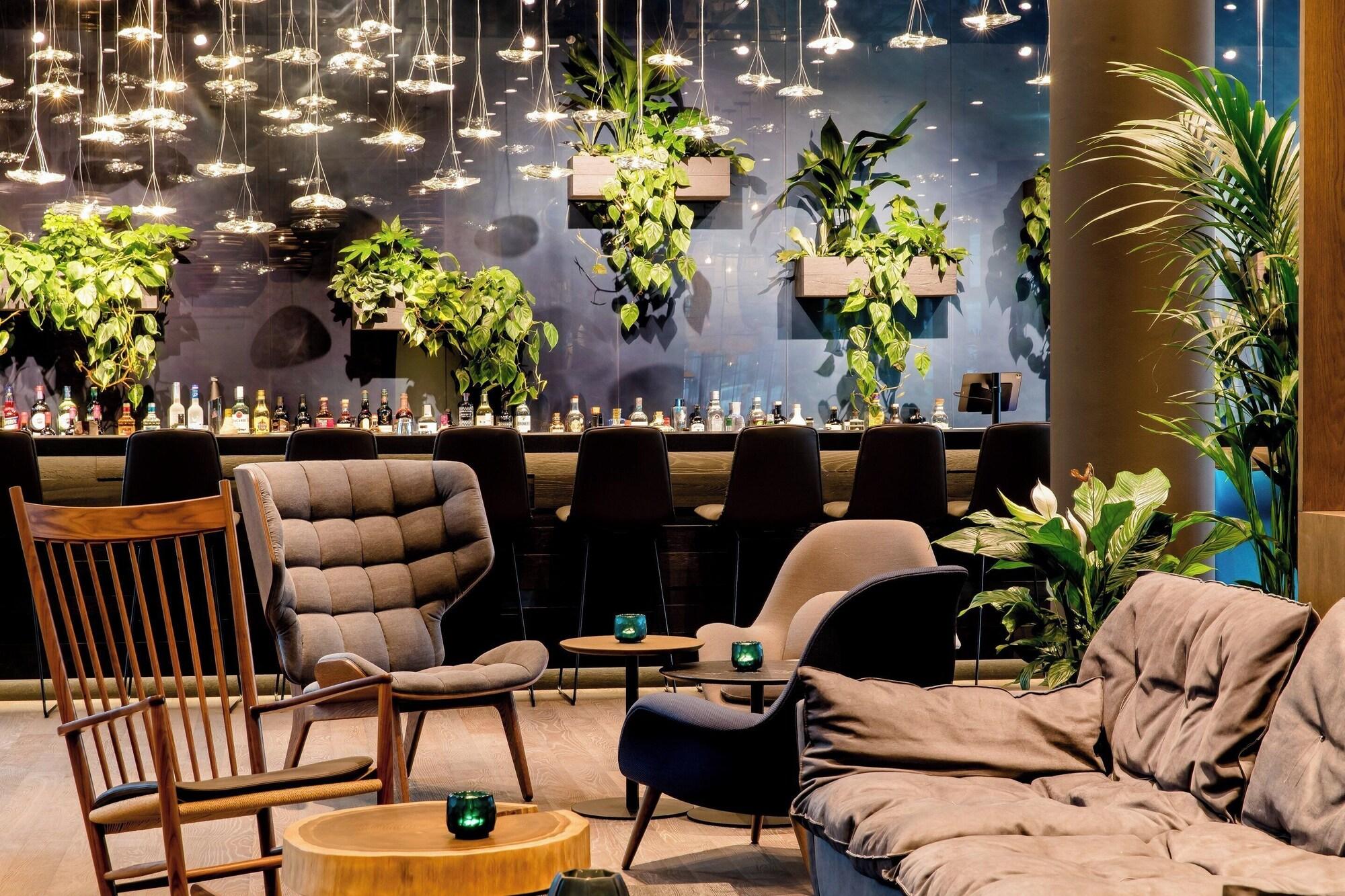 Bar/Salón Motel One Bonn-Hauptbahnhof