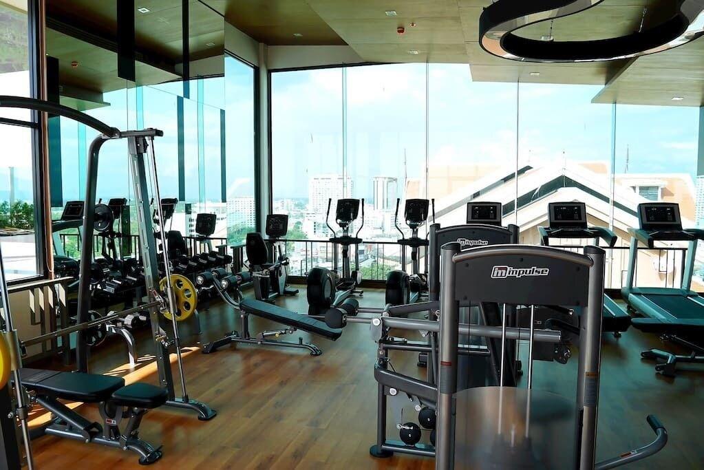 Gimnasio The Astra Condo