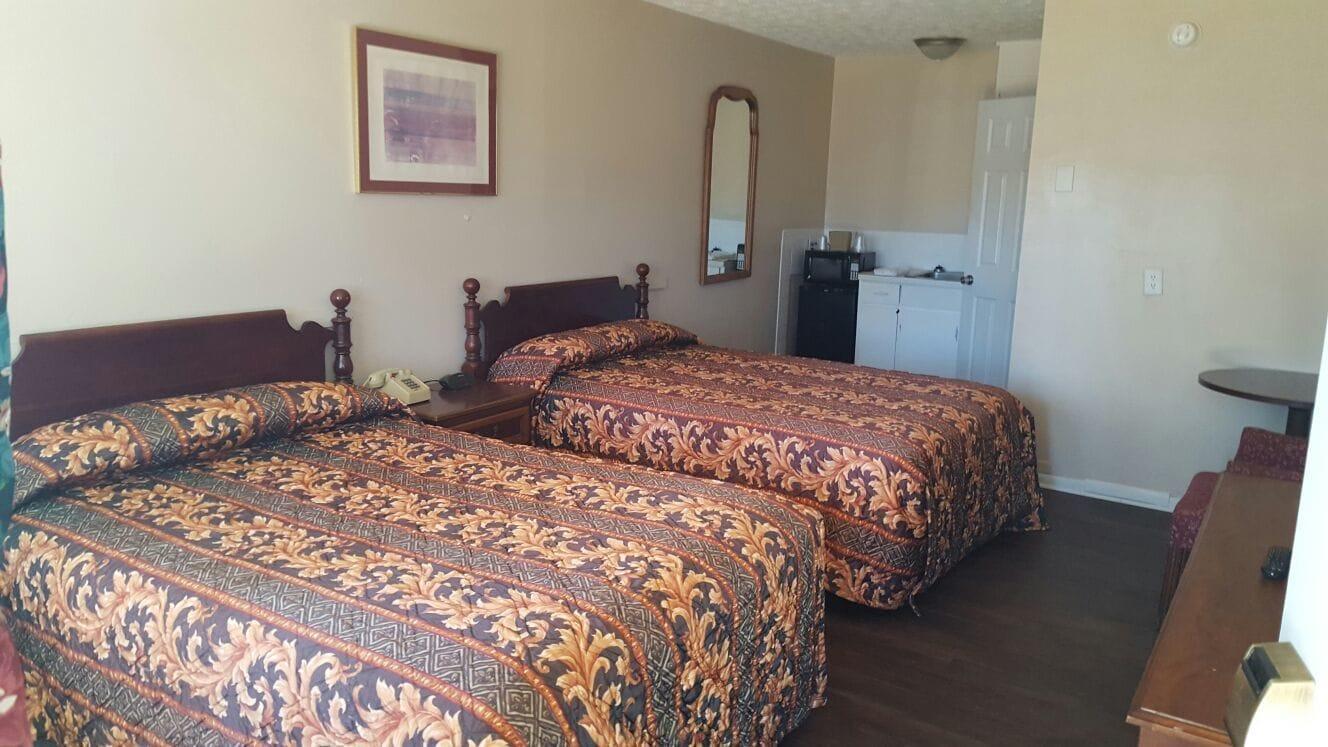 Varios Park n Stay Inn