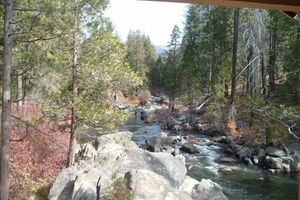 Alquiler Vacacional - Strawberry, Pinecrest, Dodge Ridge Riverfront Estate!  Wow!