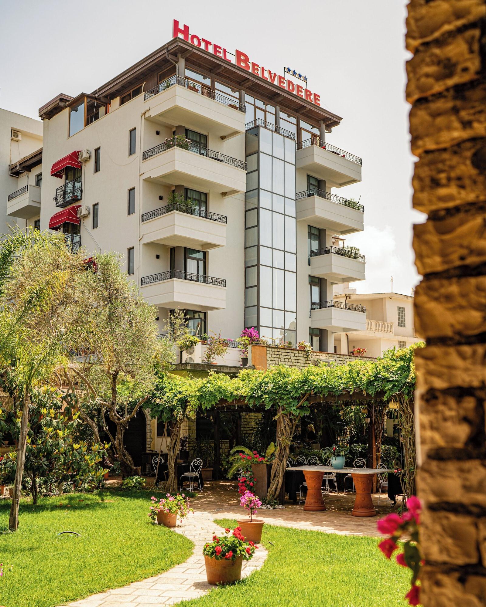 Vista Exterior Vila Belvedere