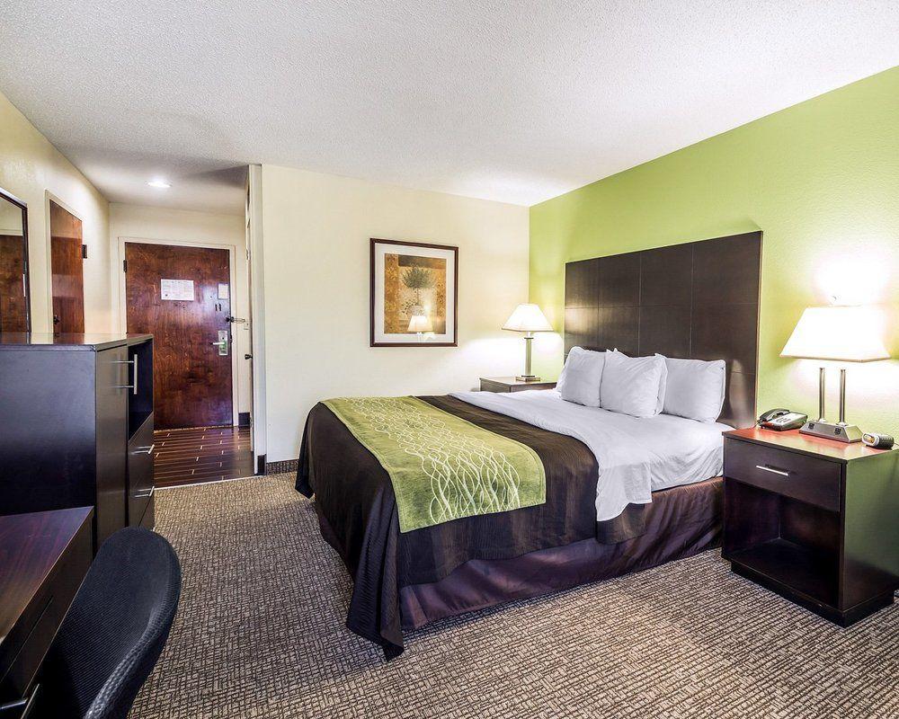 Habitación Hometown Inn