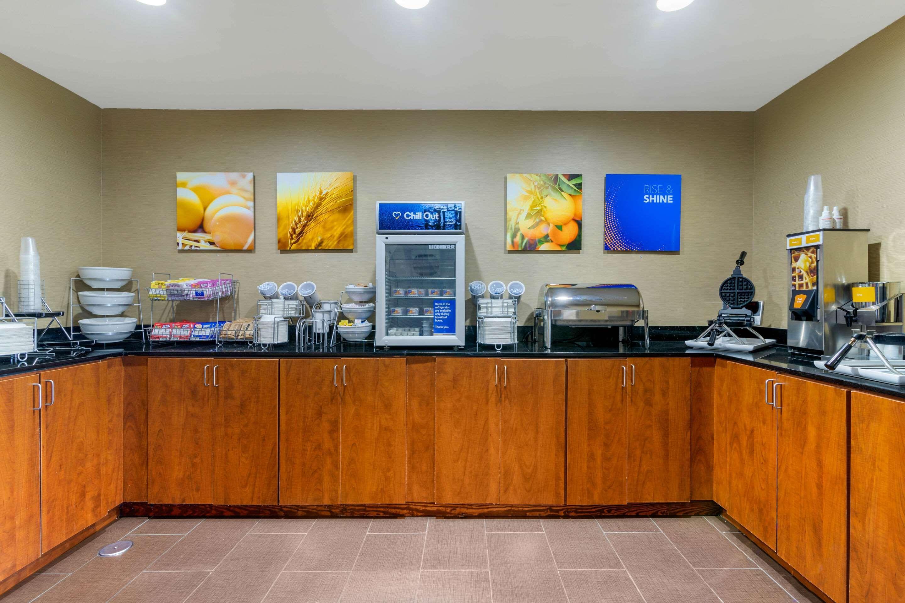 Restaurant Comfort Inn & Suites Macon West