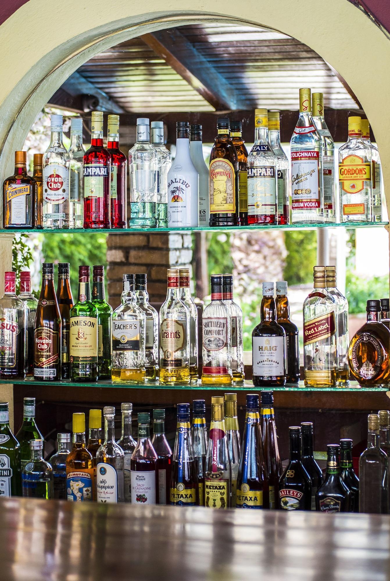 Bar/Salón Folies Corfu Hotel Apartments
