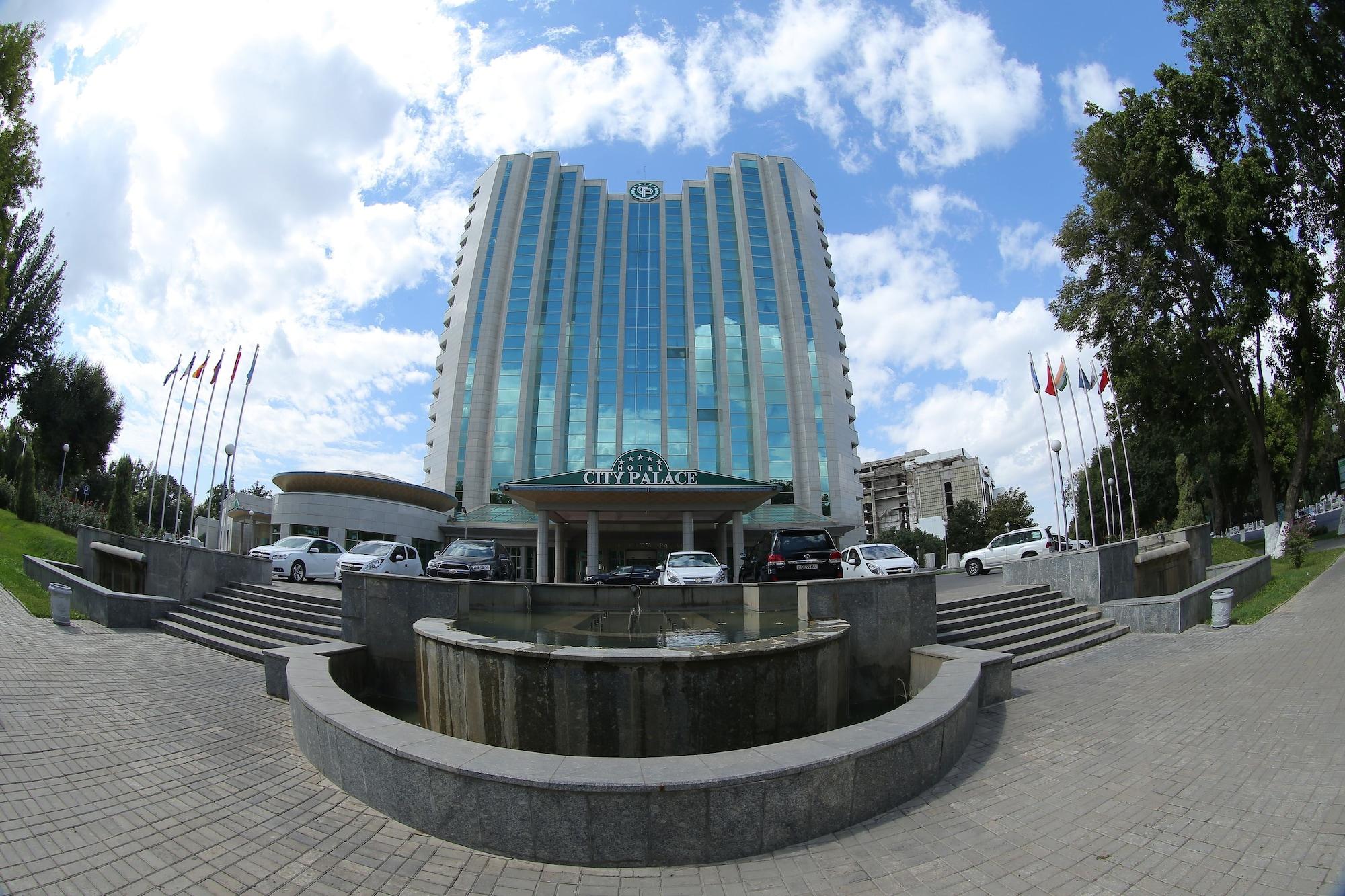 Vista Exterior City Palace Hotel