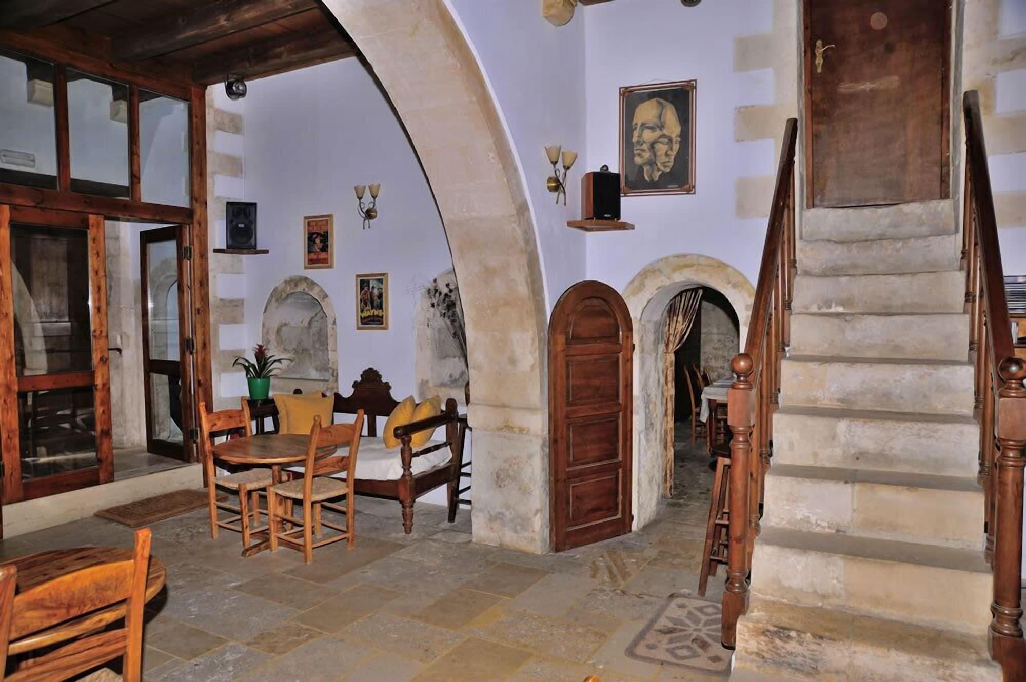 Vista Lobby Byzantine Hotel