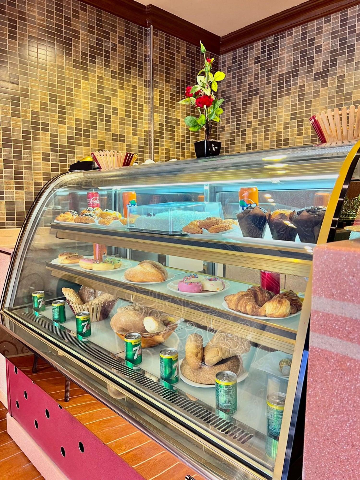 Restaurant OYO Dream Palace Hotel