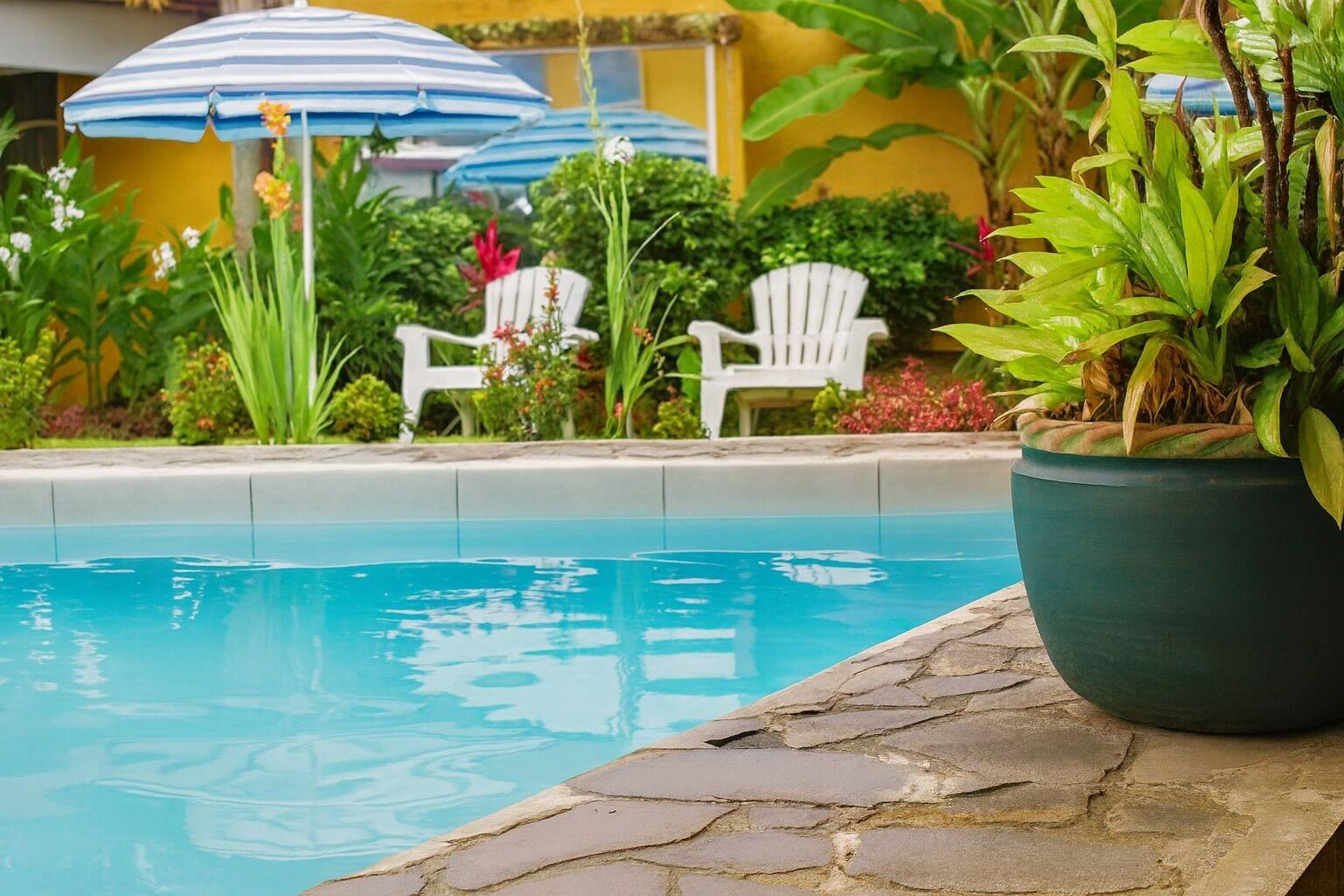 Vista Piscina Hotel Puerta del Sol - San Jose Airport