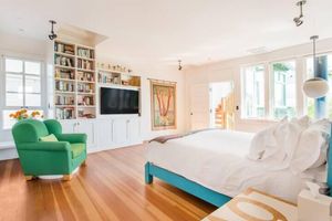 Alquiler Vacacional - Colorful, artistic and architectural beach house in the heart of Venice Beach.