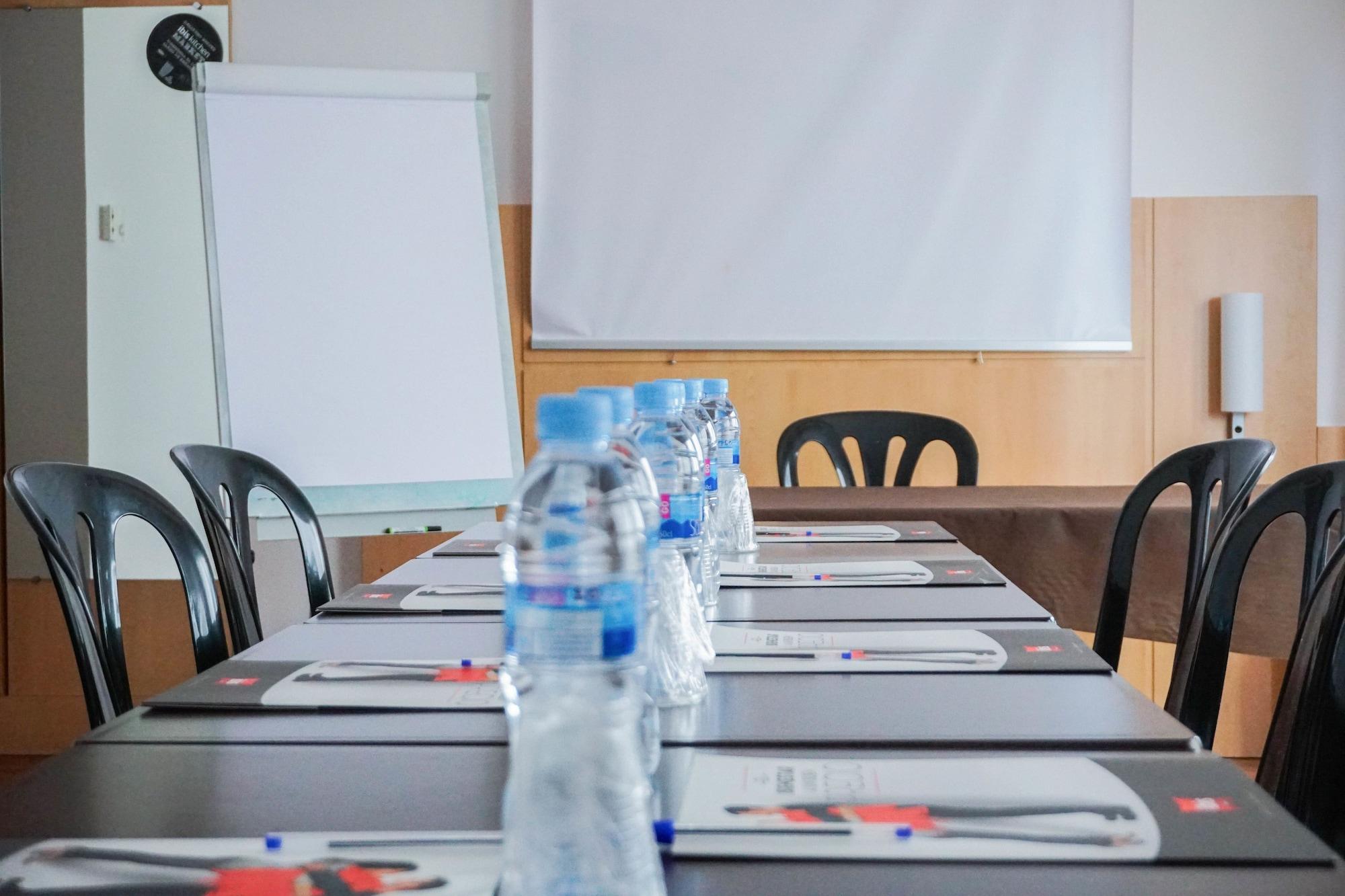 Sala de Reuniones ibis Girona Costa Brava