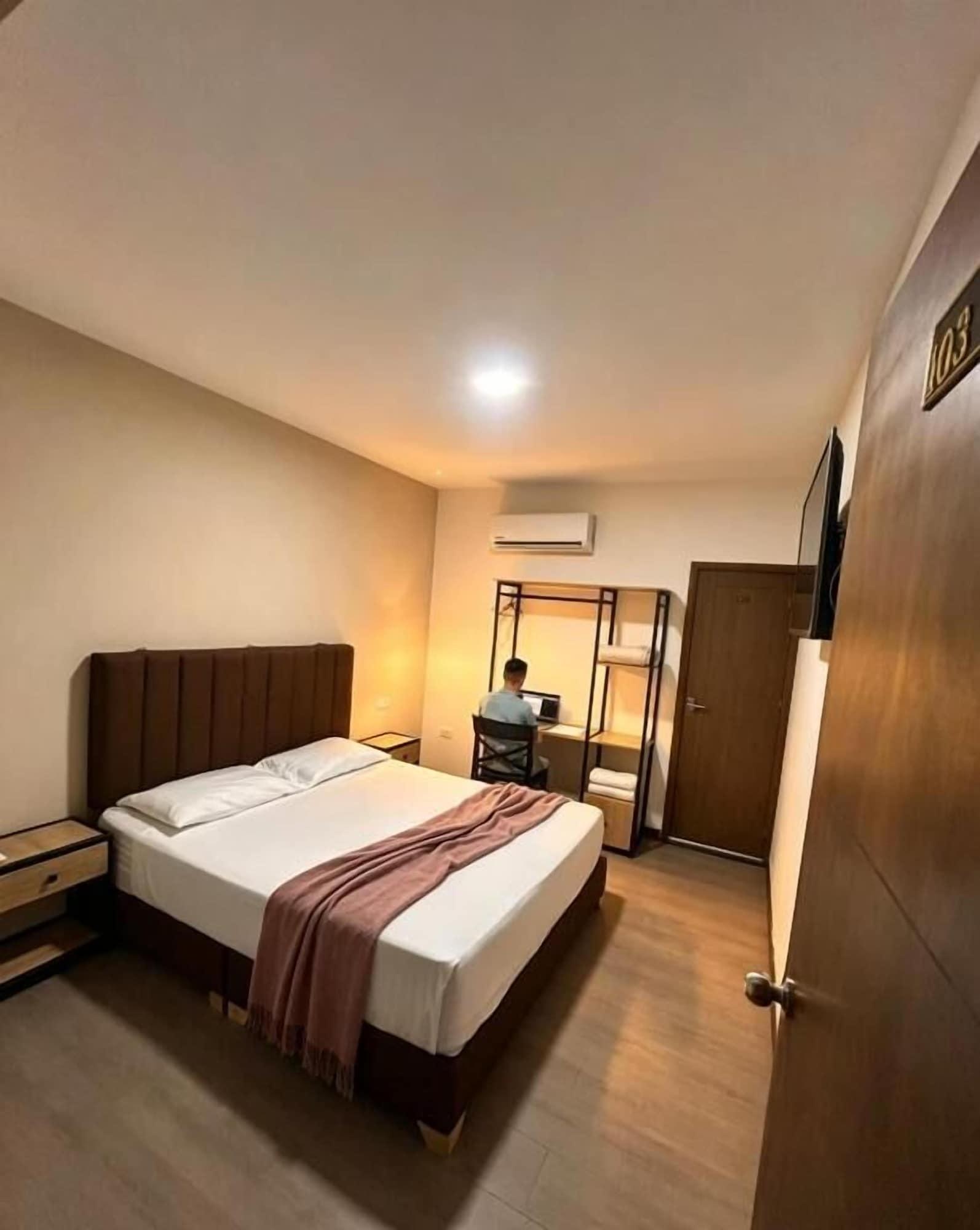 Varios Hotel Gallery By 70