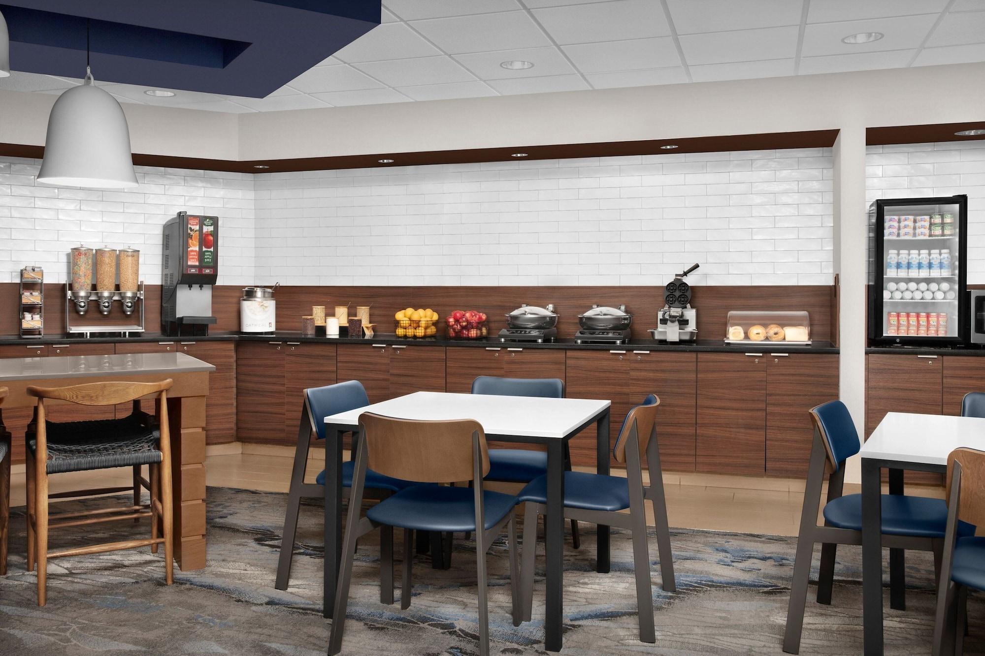 Restaurant Fairfield Inn & Suites by Marriott at Dulles Airport
