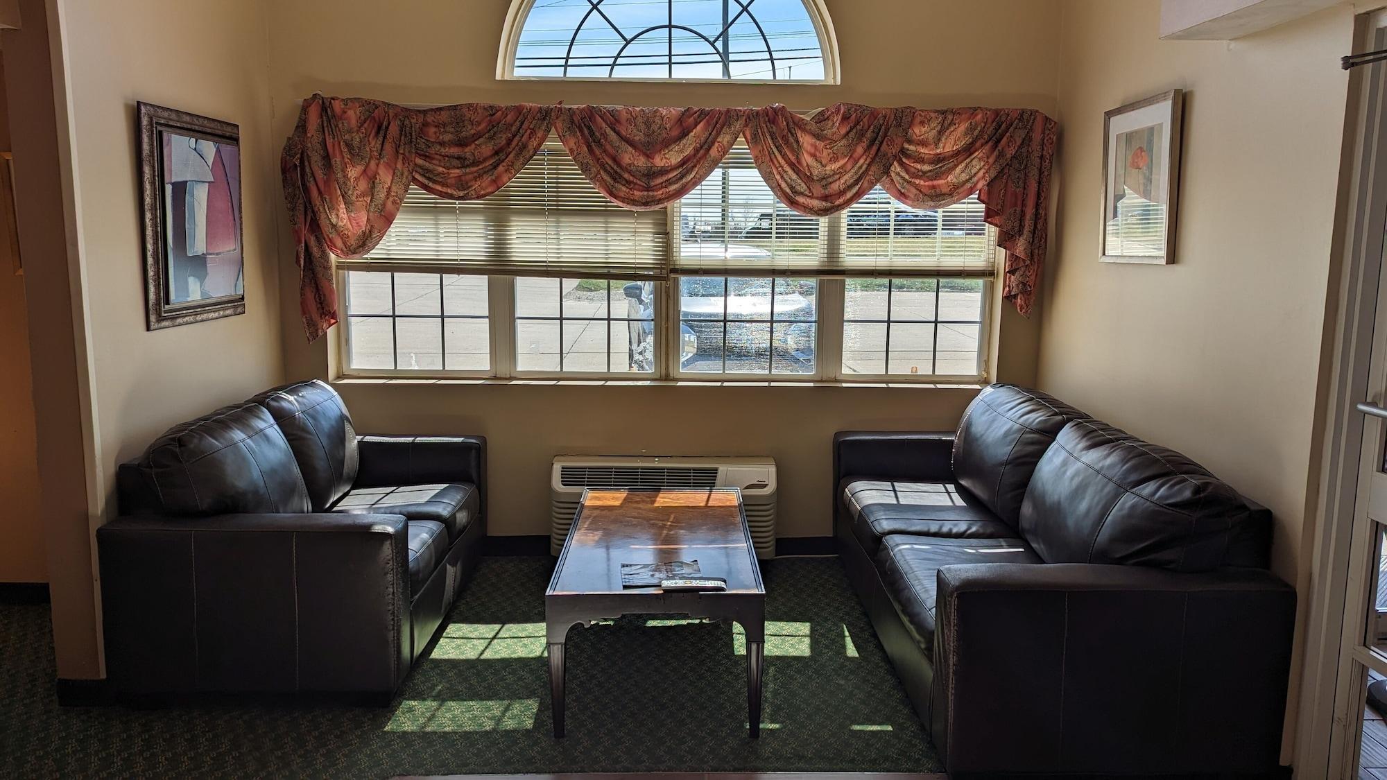 Vista Lobby St Clair Inn and Suites