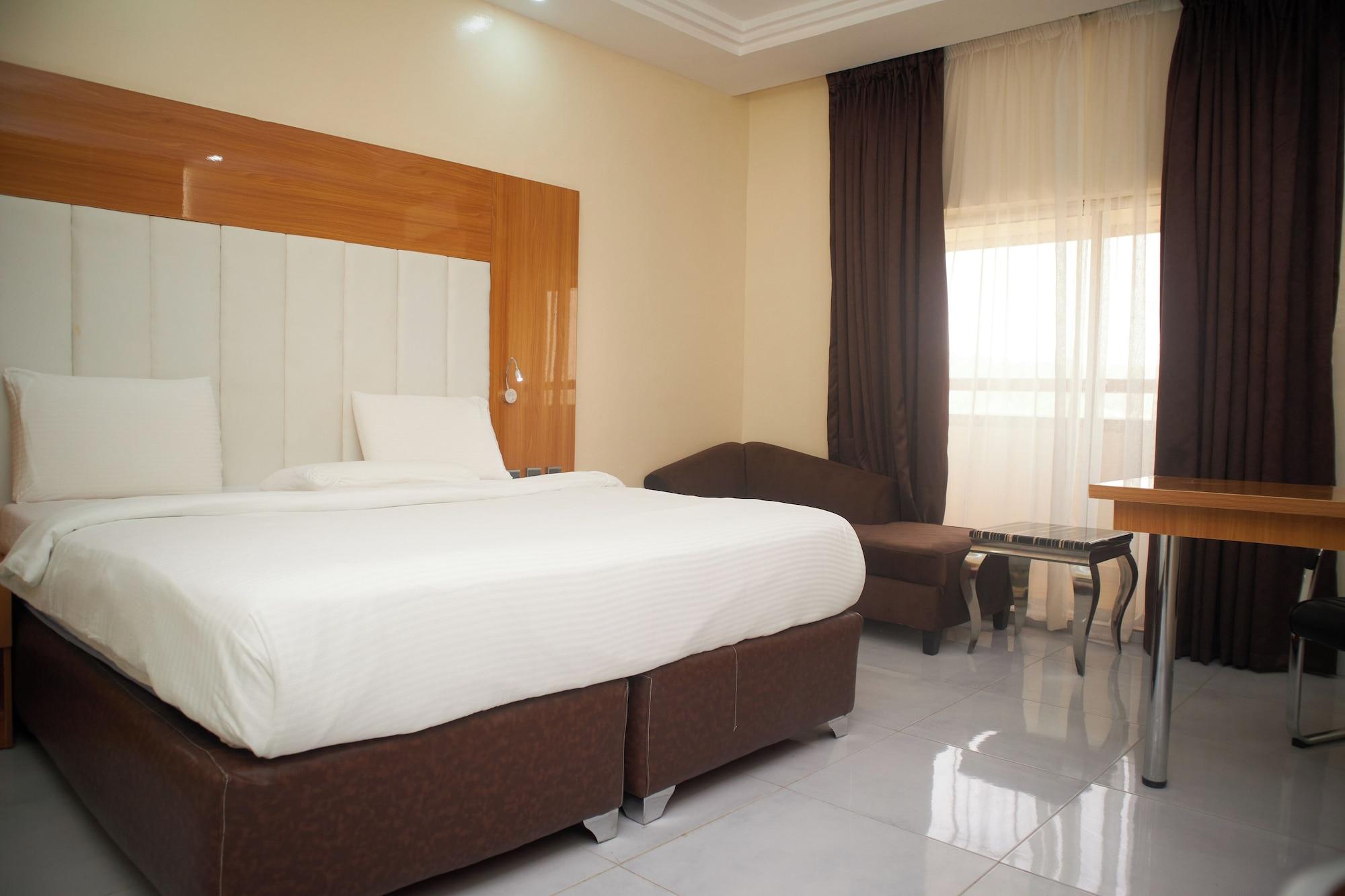 Habitación Royalbirds Hotel & Towers