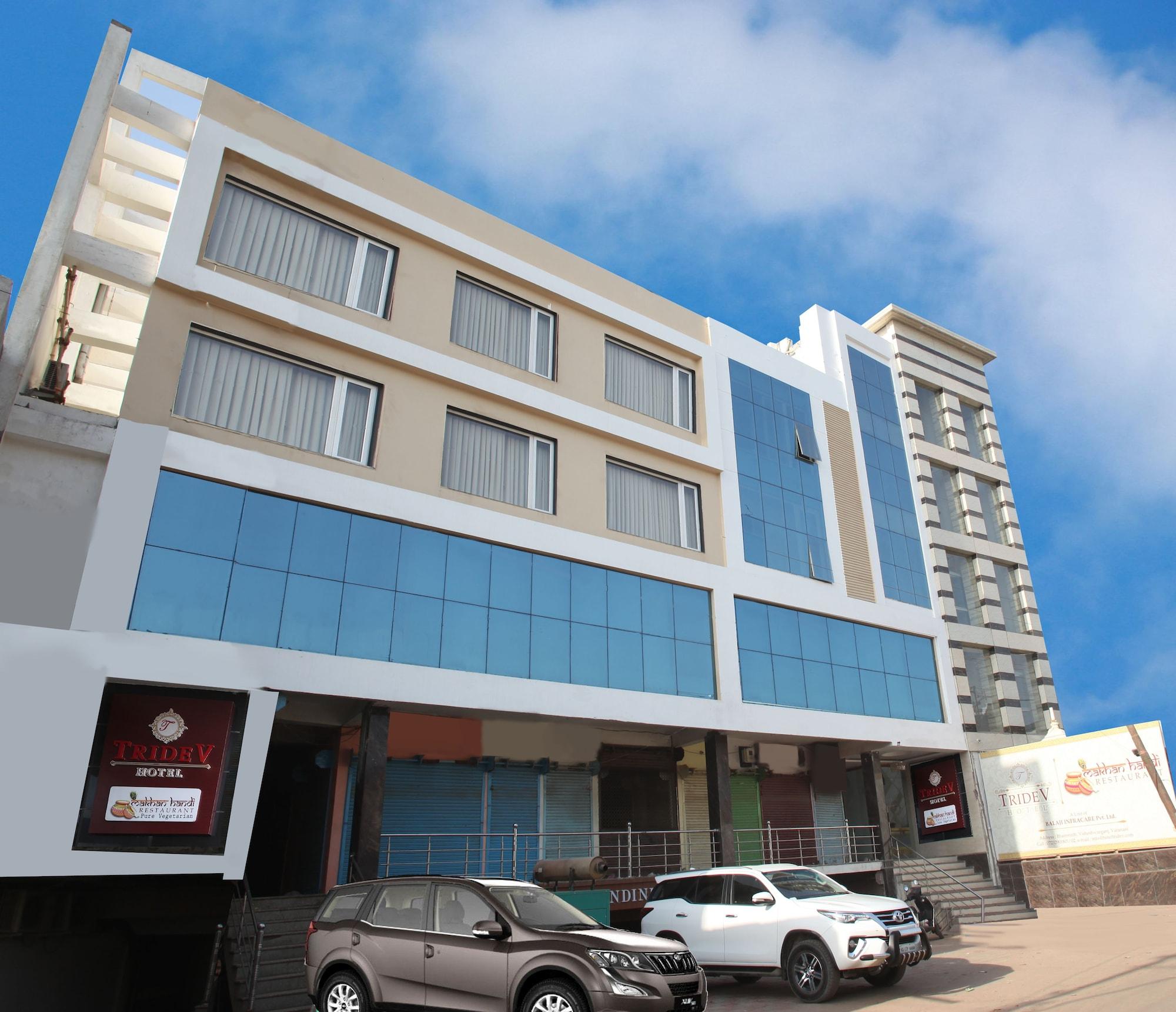 Vista Exterior Hotel Tridev