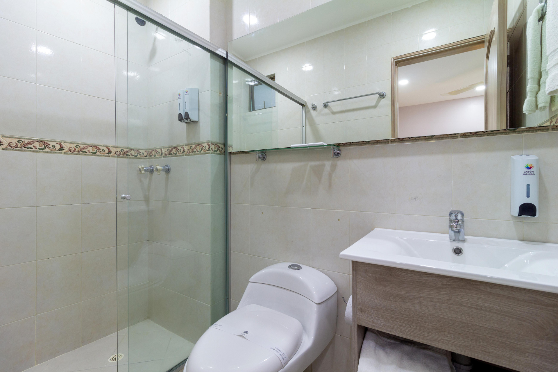 Baño Hotel Costa Bonita