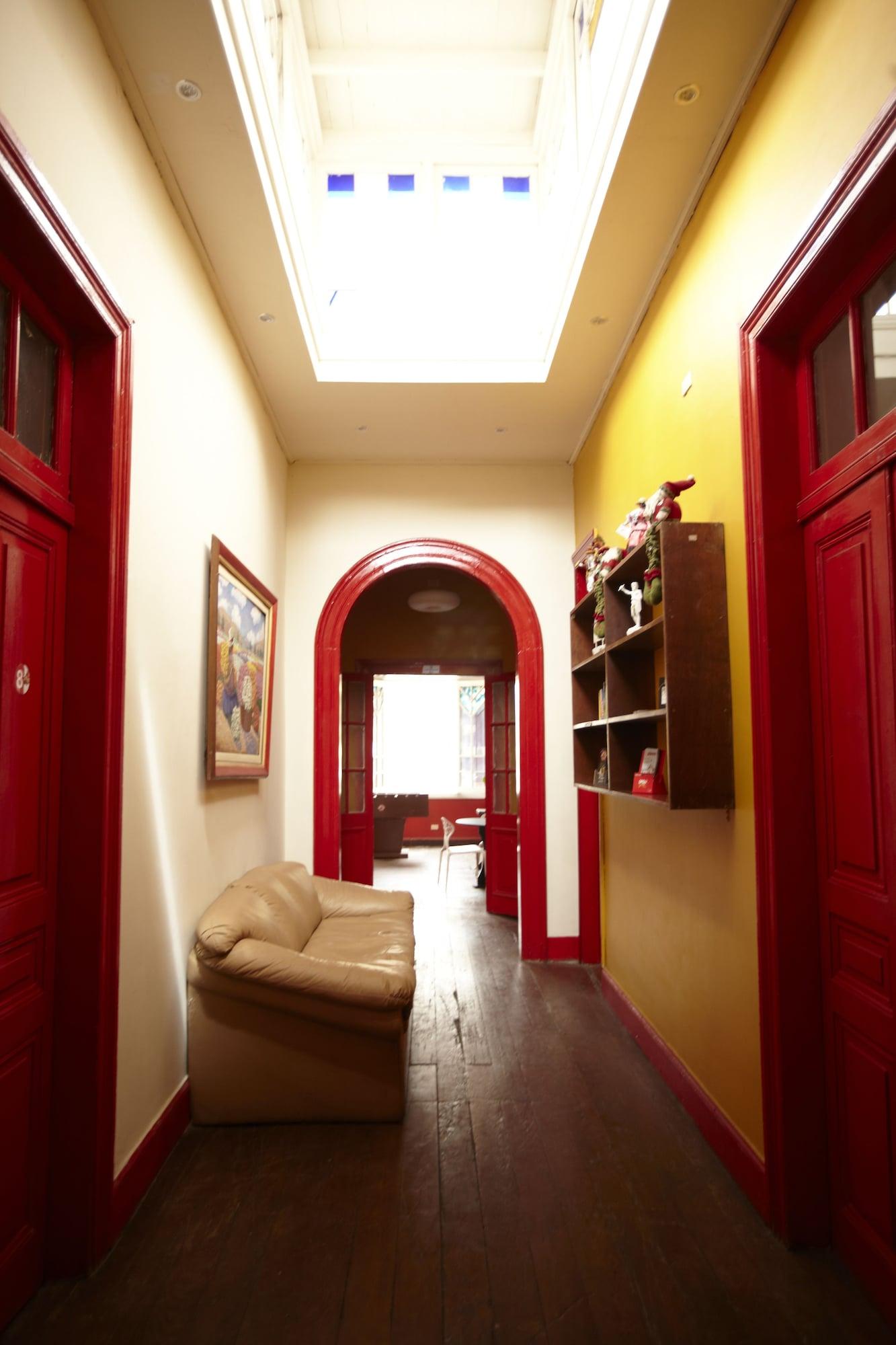 Varios Flying Dog Backpackers Hostel