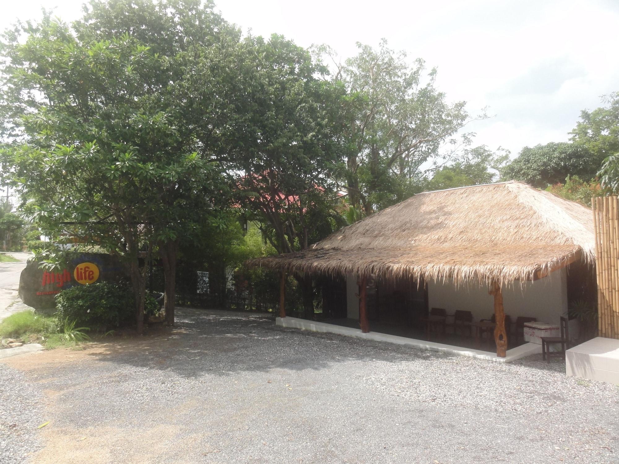 Vista Lobby High Life Bungalow