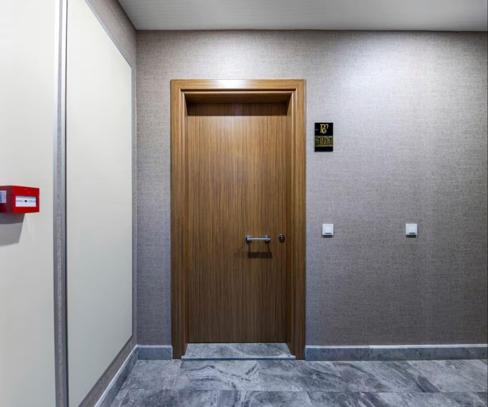 Vista Exterior the business class suit karkoy