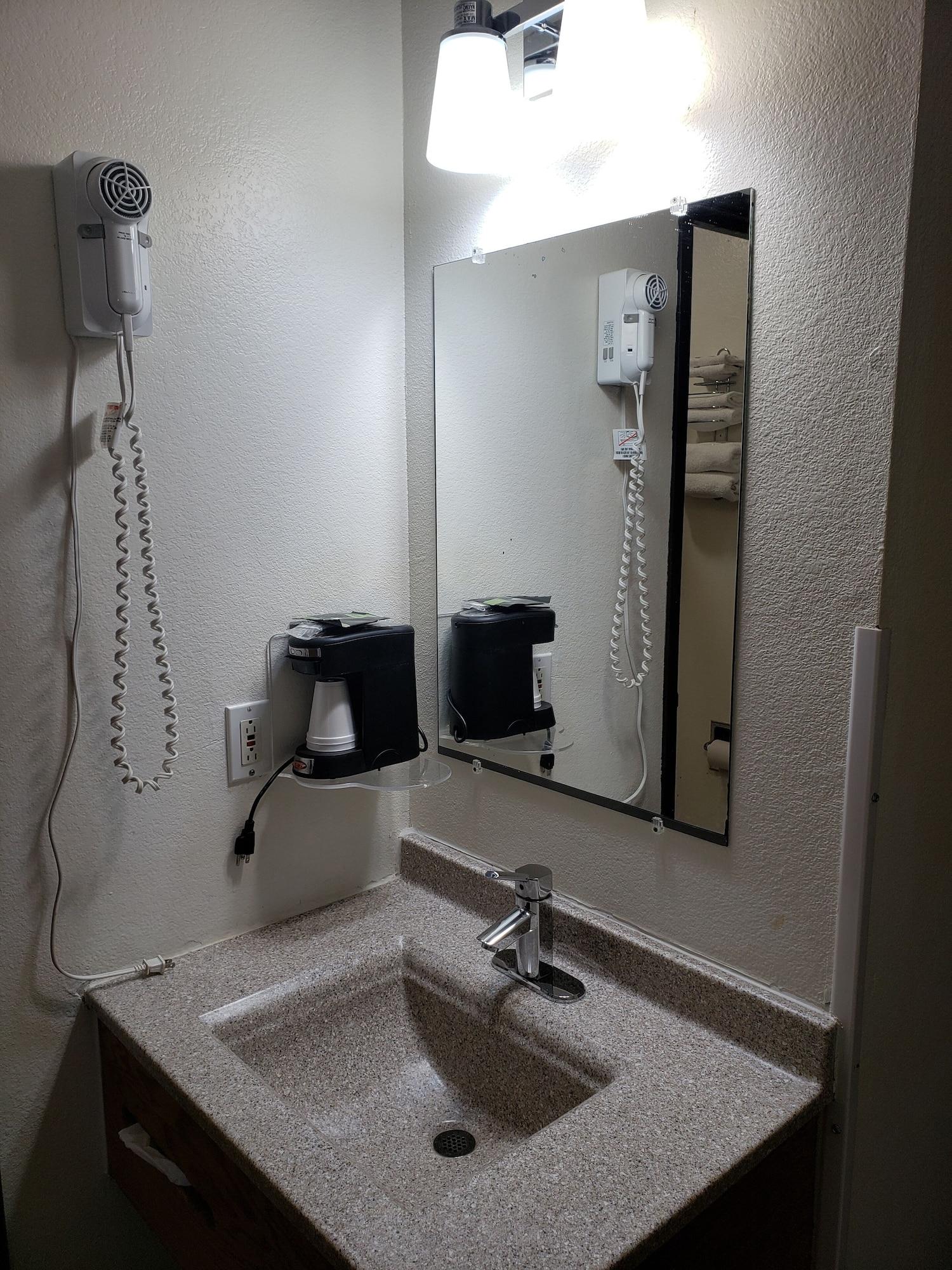 Equipamiento de Habitación Americas Best Value Inn & Suites Harrisonville