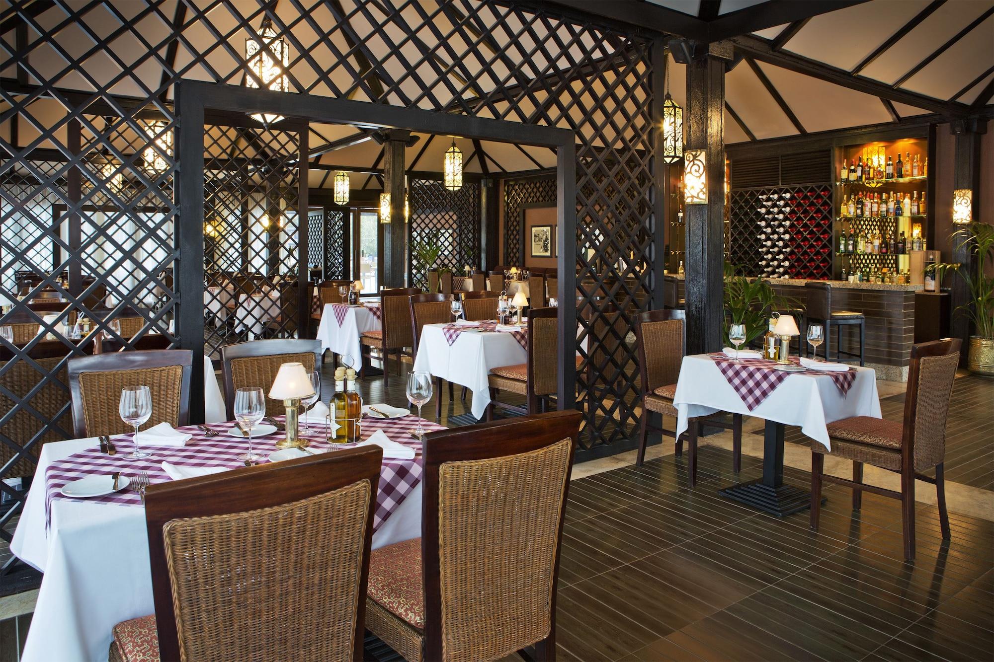Restaurant Miramar Al Aqah Beach Resort