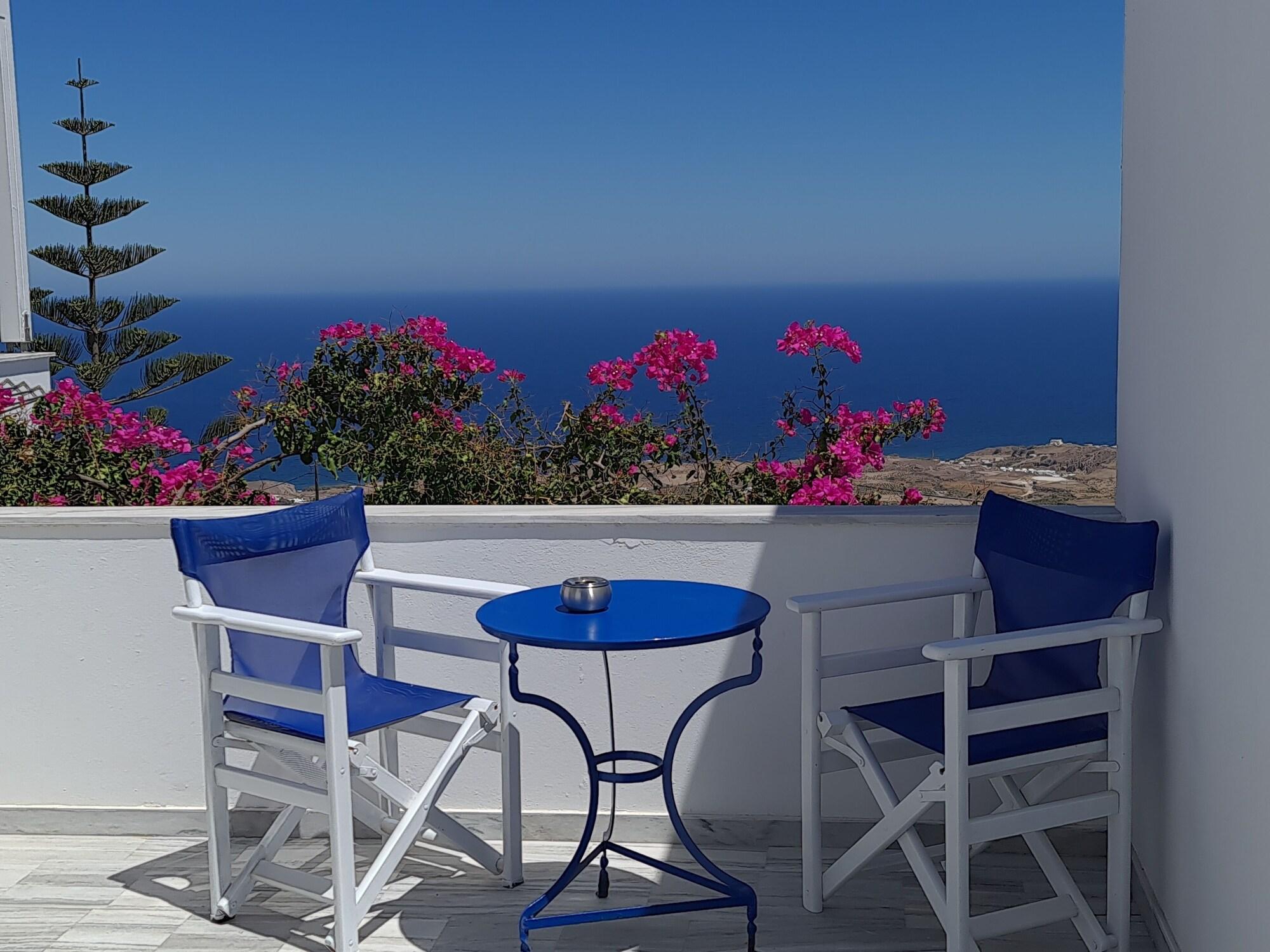 Playa Phaos Santorini Suites
