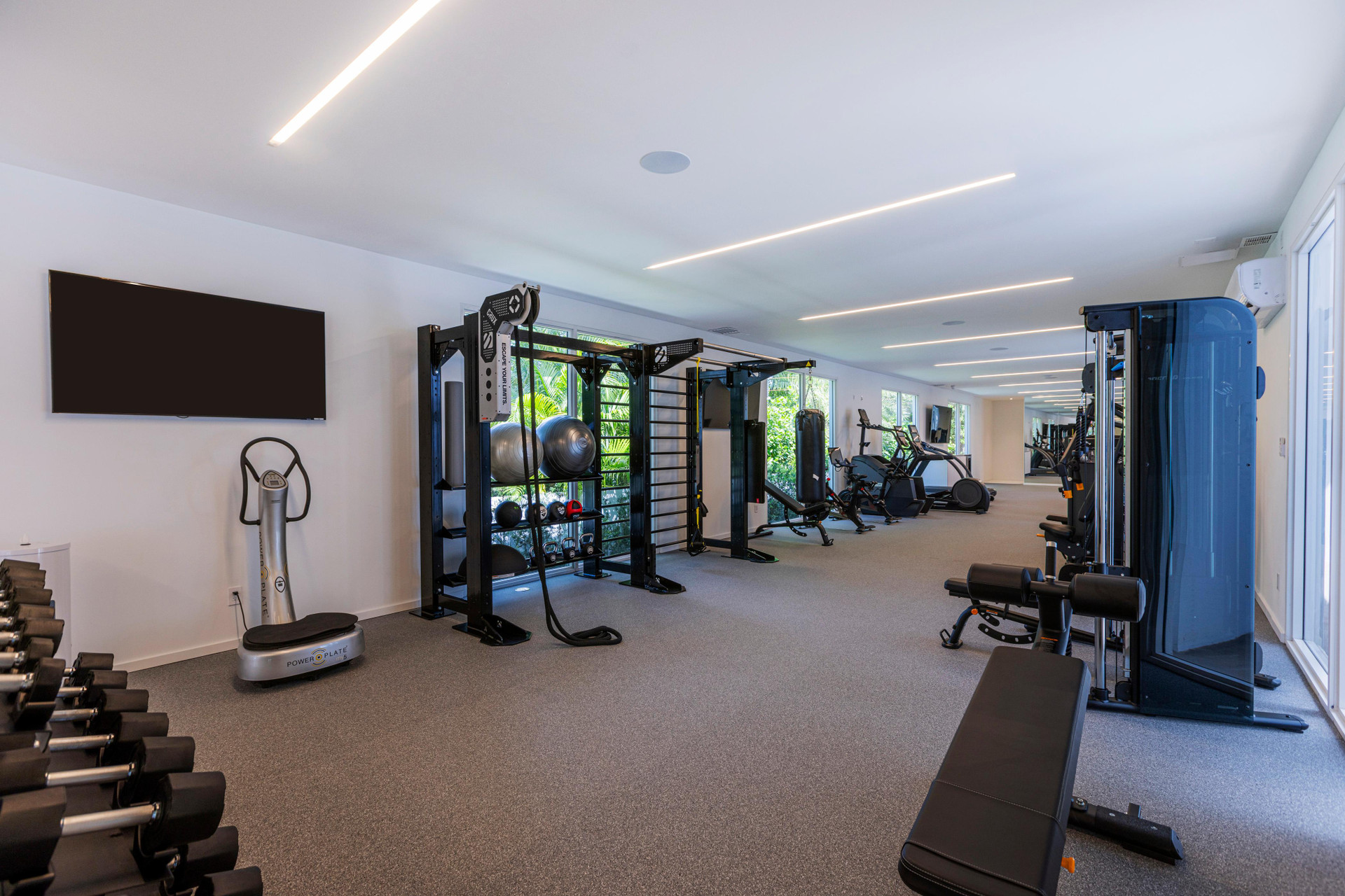 Instalaciones Recreativas Beach Haus Bal Harbour