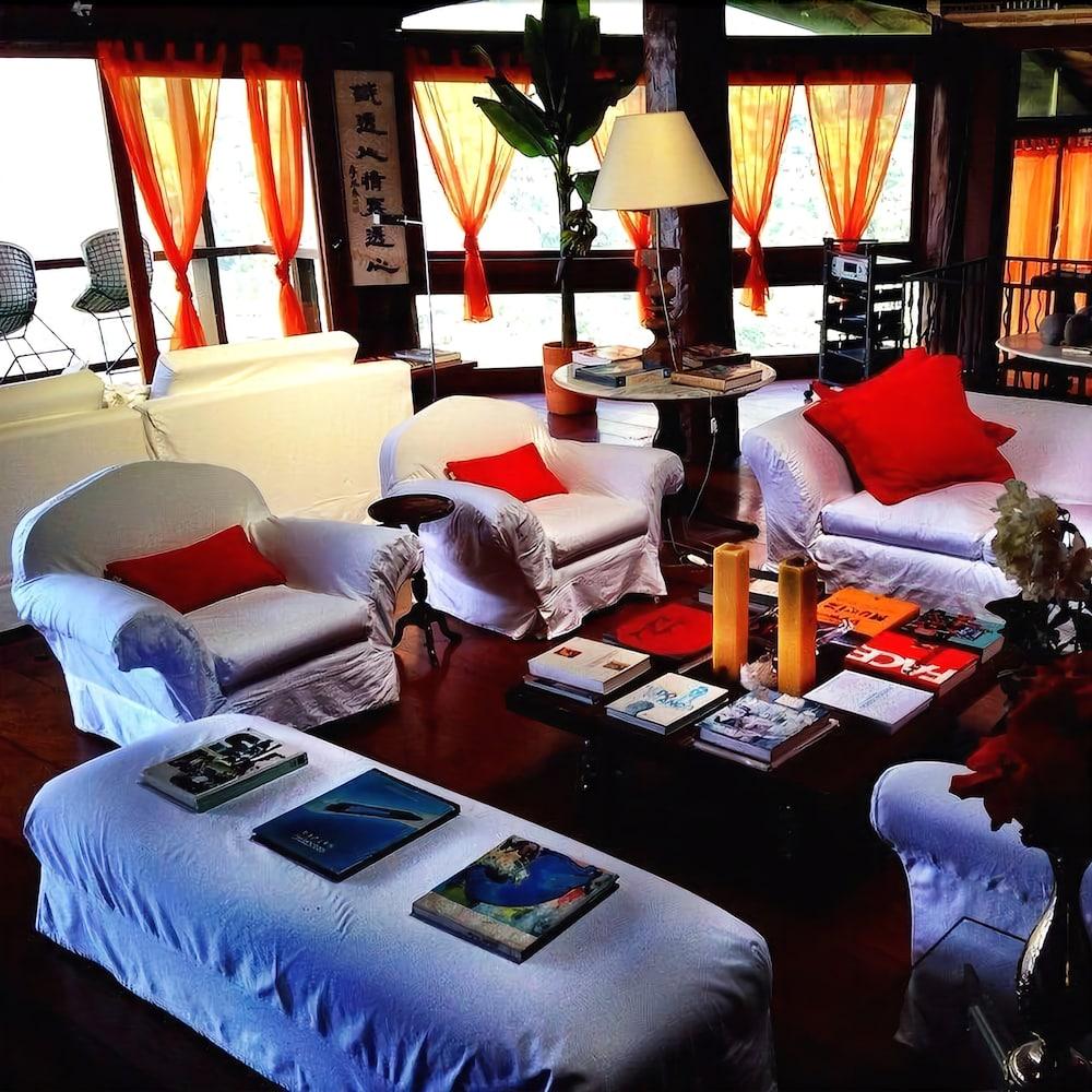 Vista Lobby TuAkAzA Exclusive Boutique Lodge