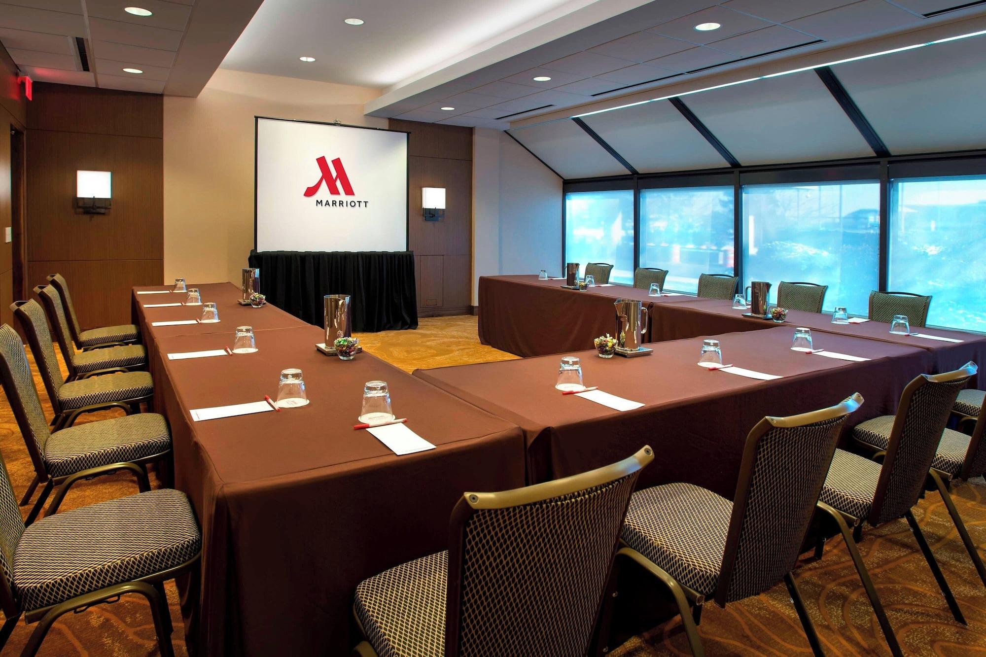 Sala de Reuniones Newark Liberty International Airport Marriott