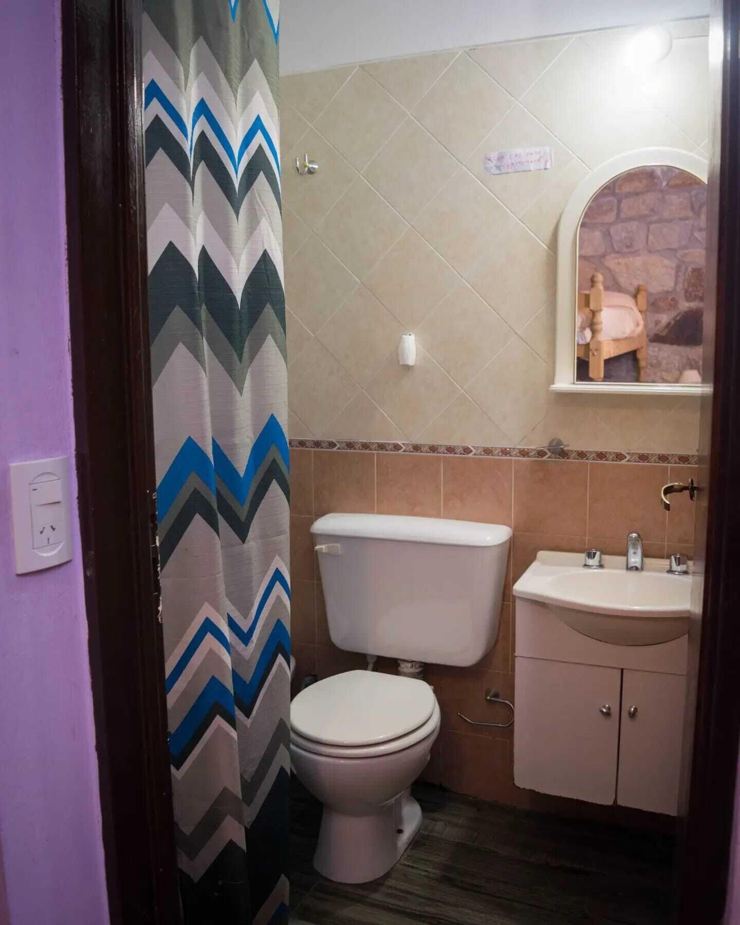 Equipamiento de Habitación Hostal El Tomolasta